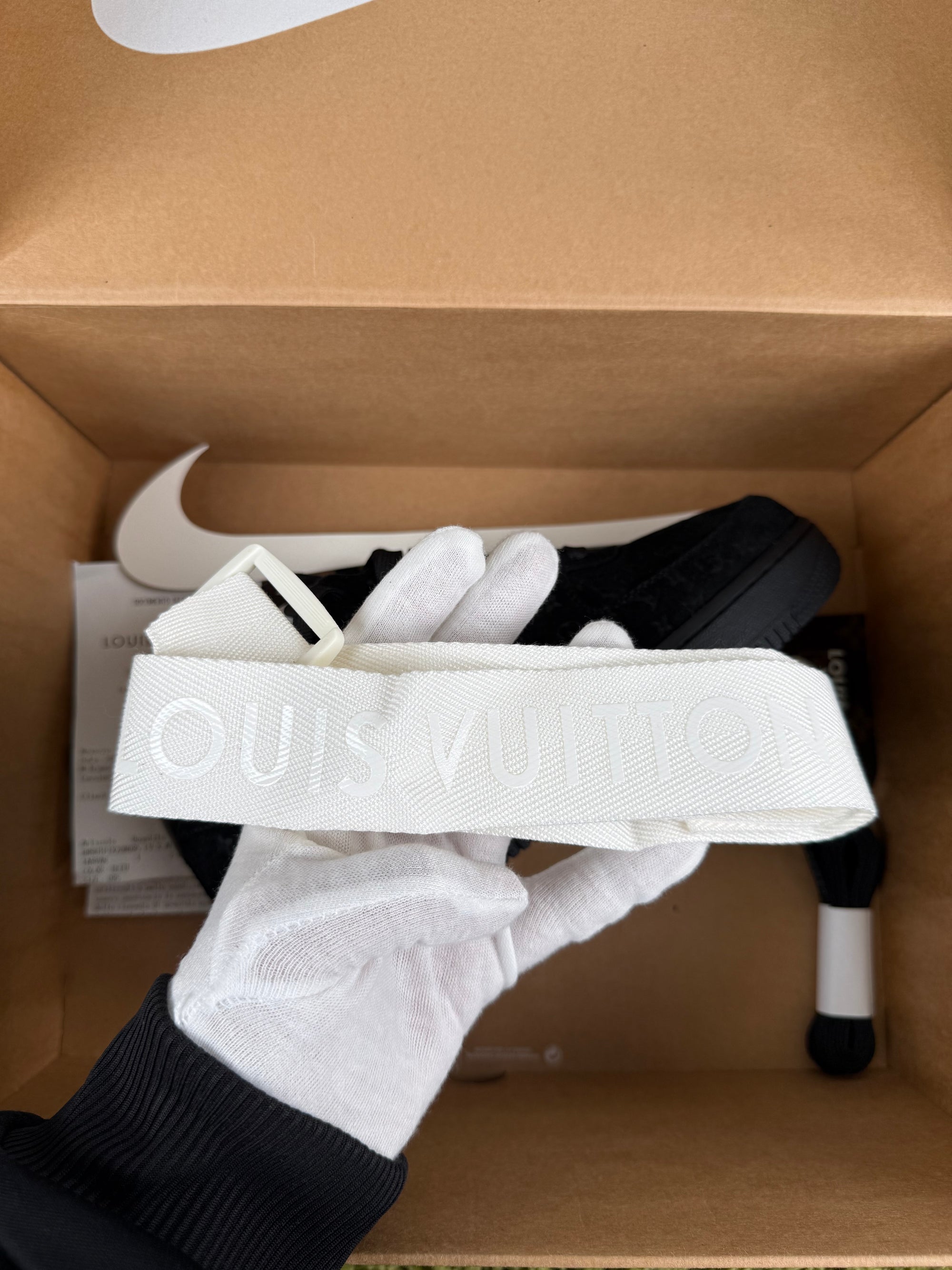 Louis Vuitton x Nike air force 1 40,5