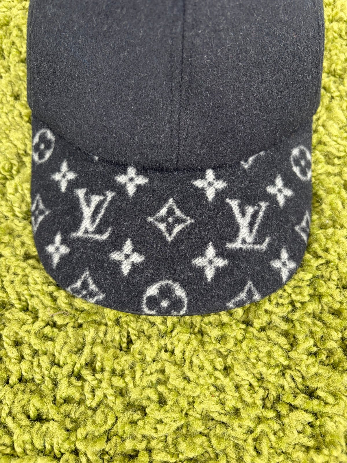 Cappello Endless Louis Vuitton in lana Nero M Regolabile - Second Hand Di Fiore