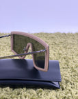 Occhiali da sole Fendi Con Montatura rosa Cipria e asta Verde