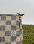 Pochette Accessories Louis Vuitton  in tela Damier Azur Bianca Monogram
