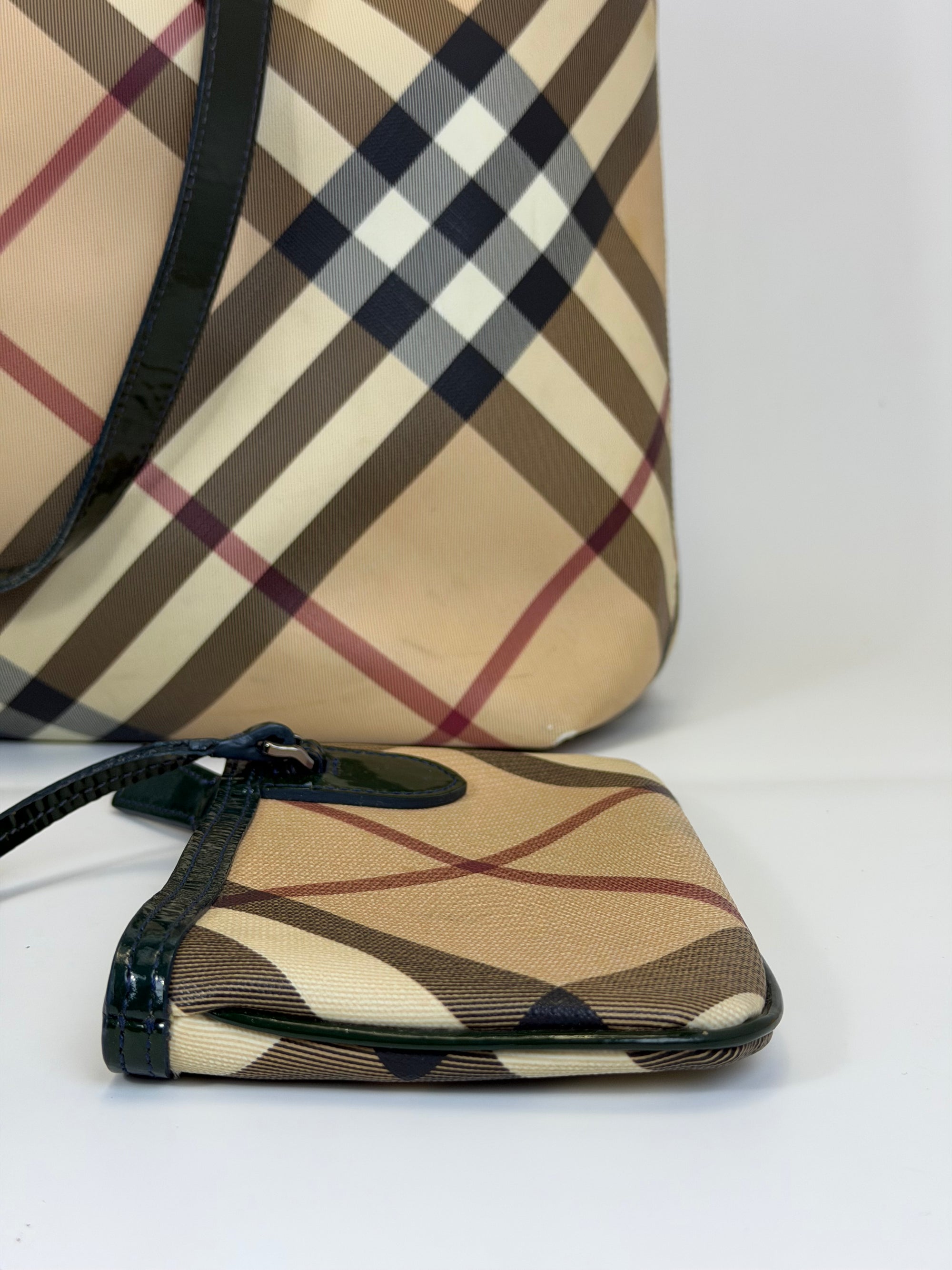 Borsa Burberry beige e verde