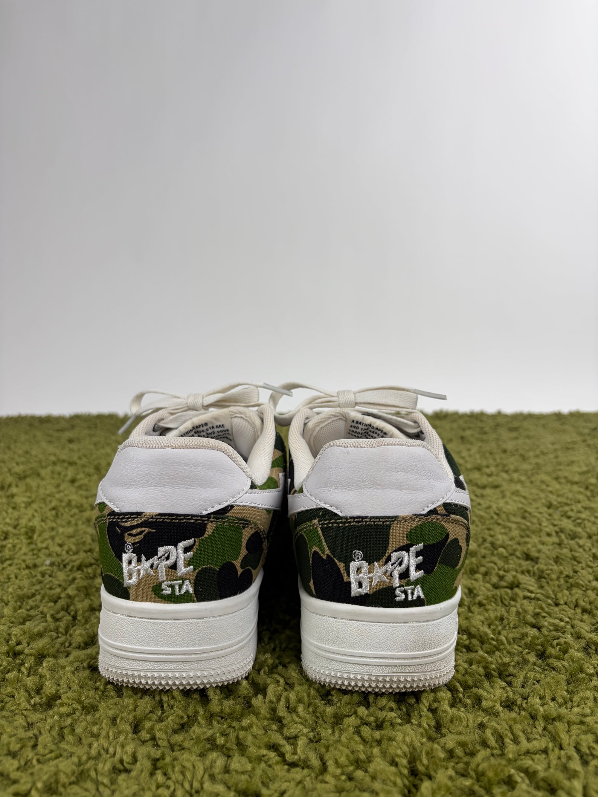 A bathing Ape Size 8.5=42.5 verdi e bianche