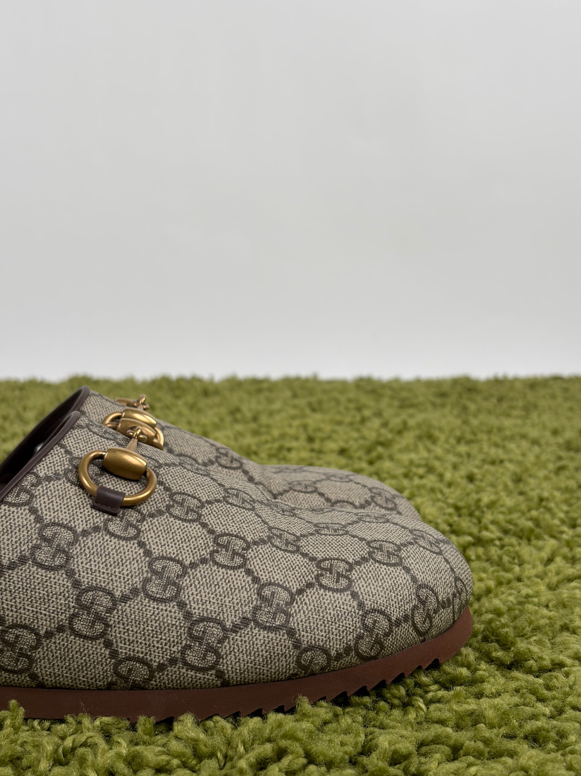 Sandali Gucci Size 37.5 beige e marroni