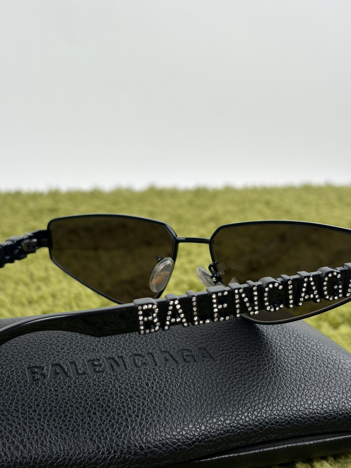 Occhiali da sole Balenciaga BB0107S Con Montatura Cat Eye Neri