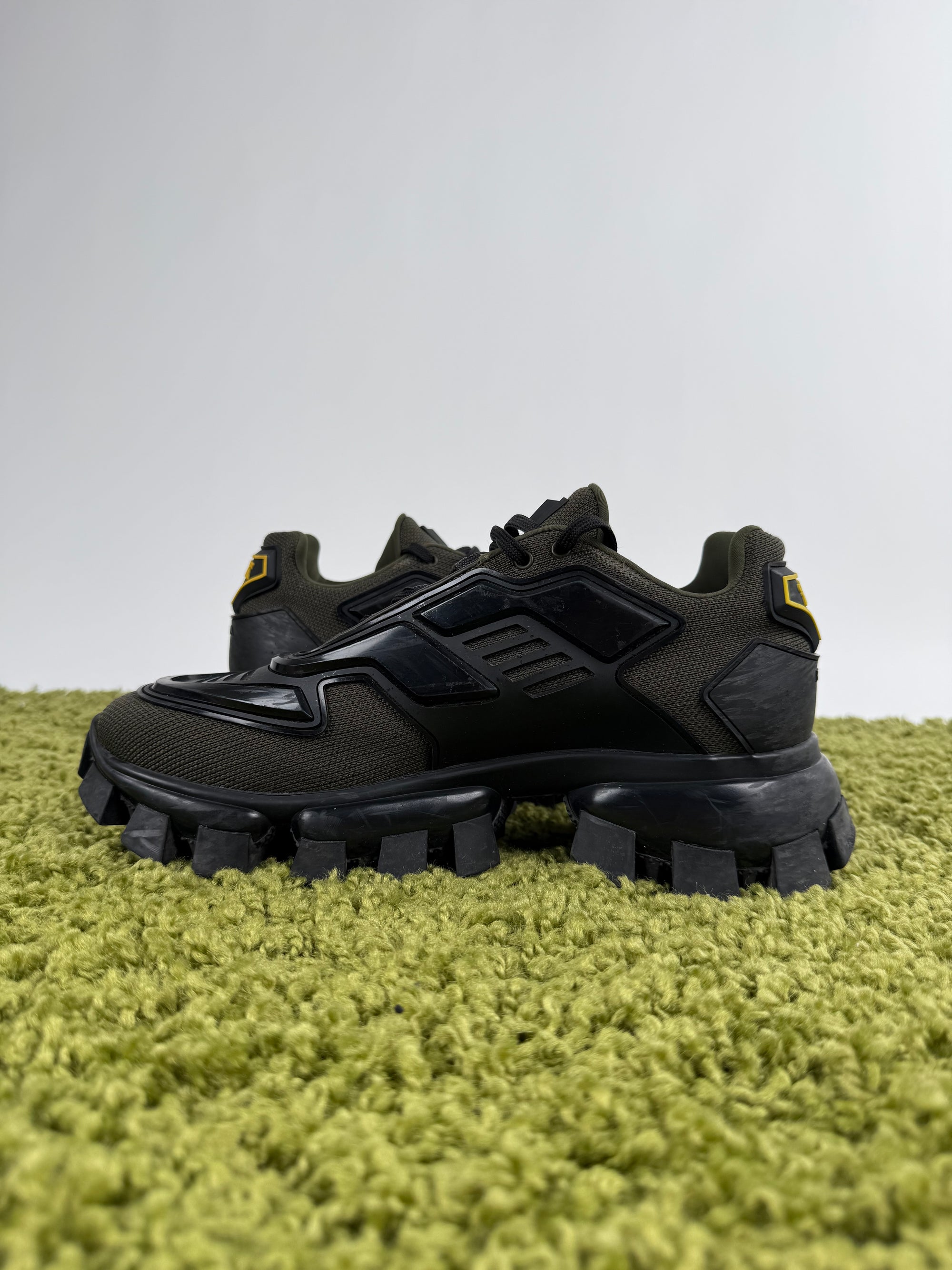 Prada Cloudbust Thunder verde militare 8