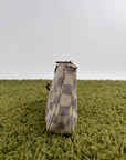 Pochette Accessories Louis Vuitton  in tela Damier Azur Bianca Monogram
