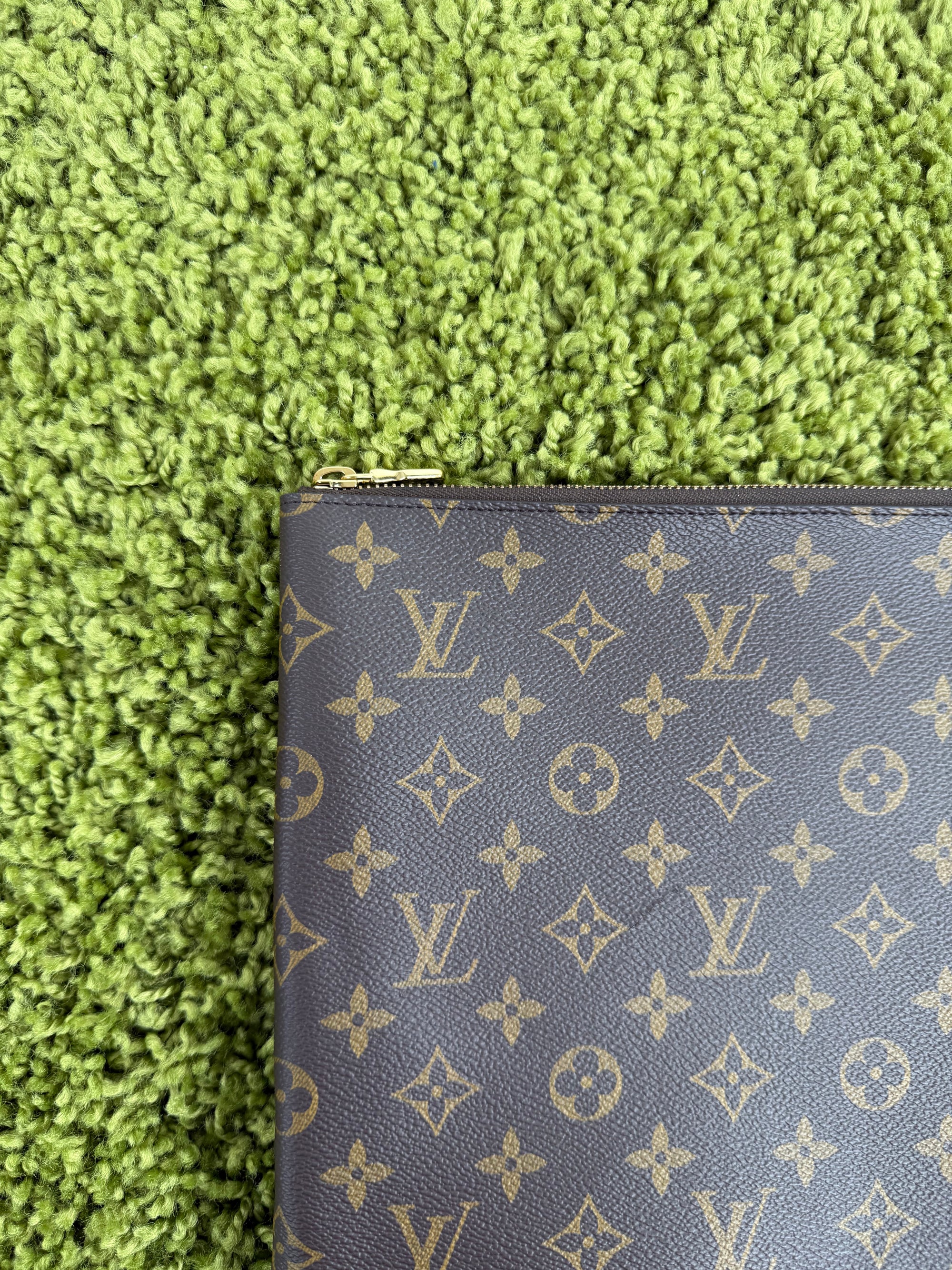 Pochette Louis Vuitton in tela monogram