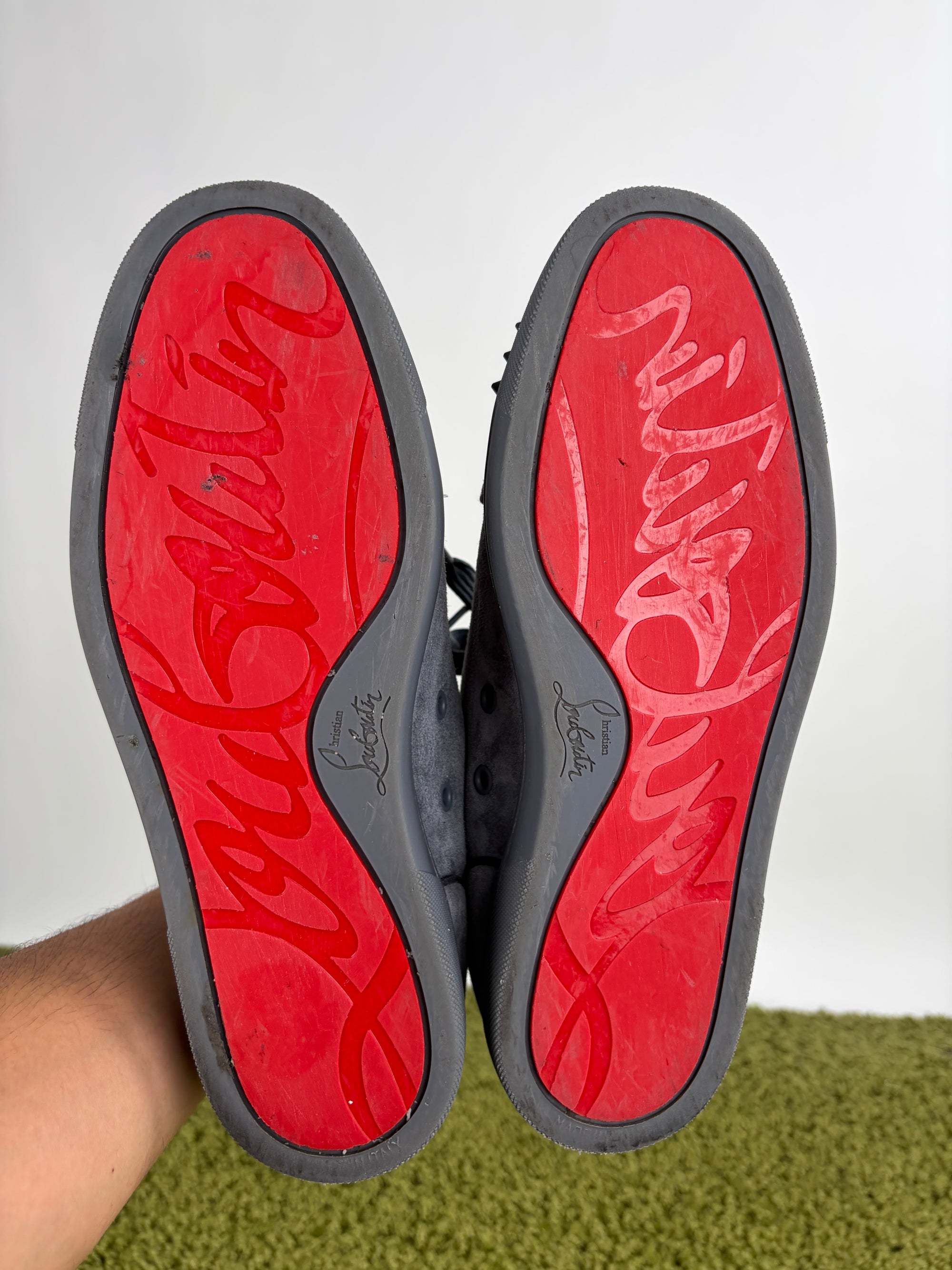 Louboutin basse Size 41 grigie