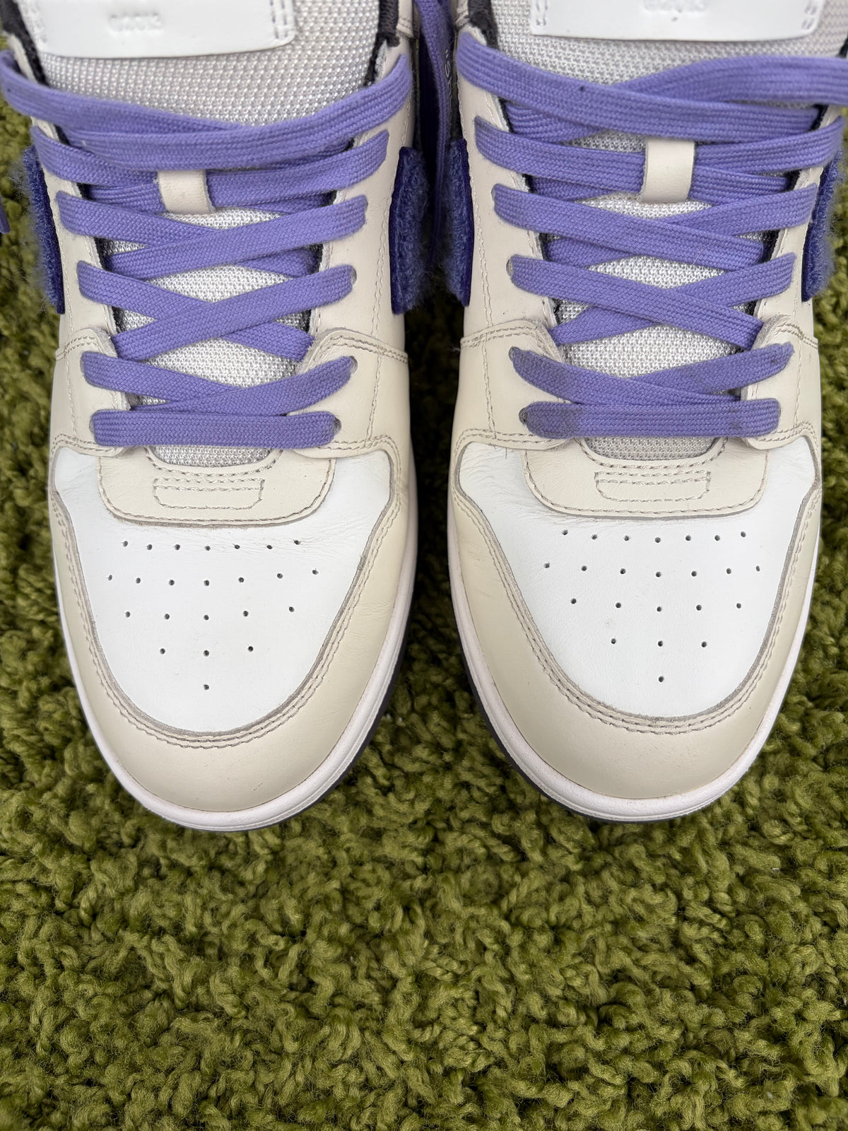 Off-White Out Of Office Viola 42