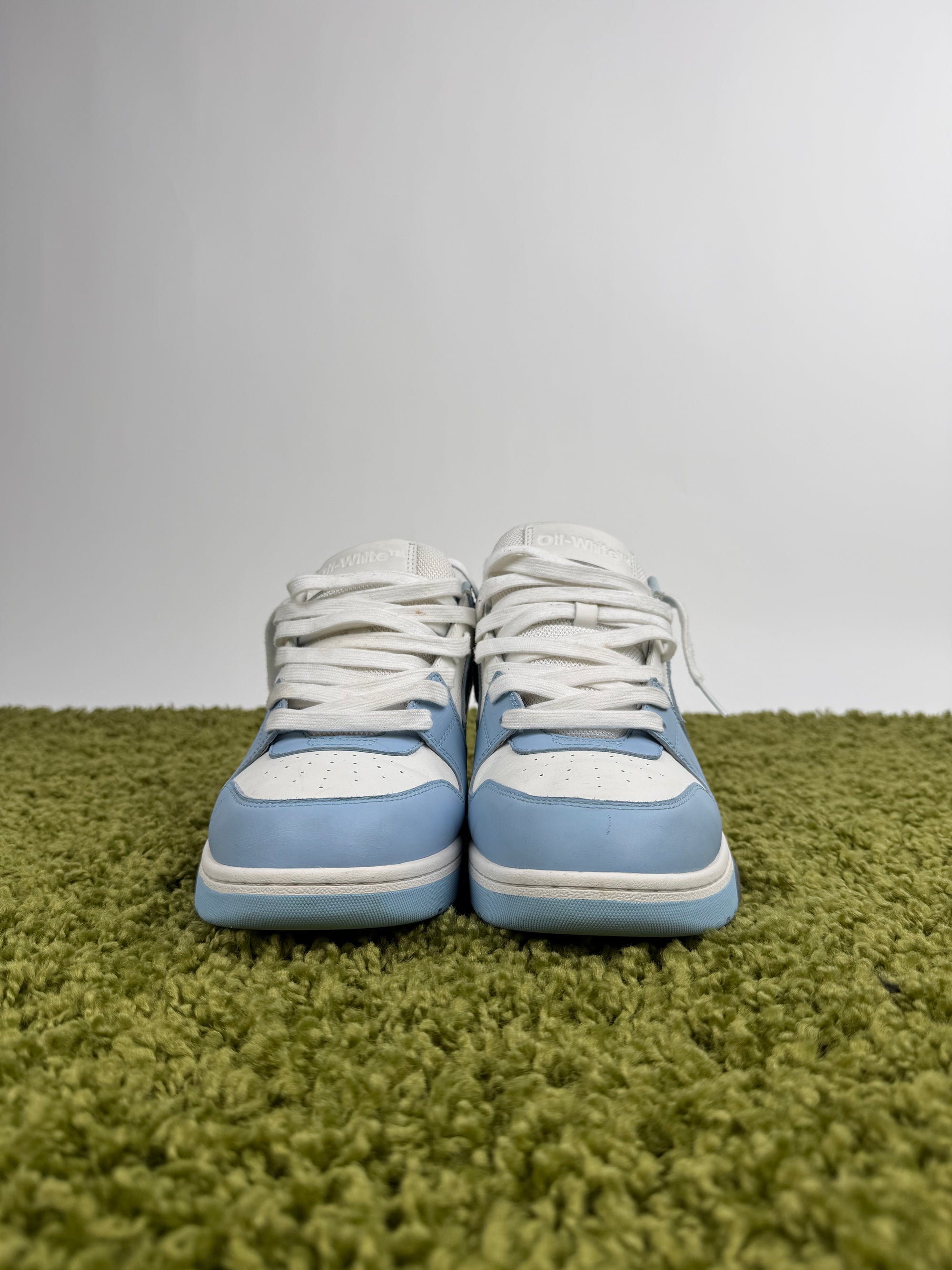 Off White Out Of Office 45