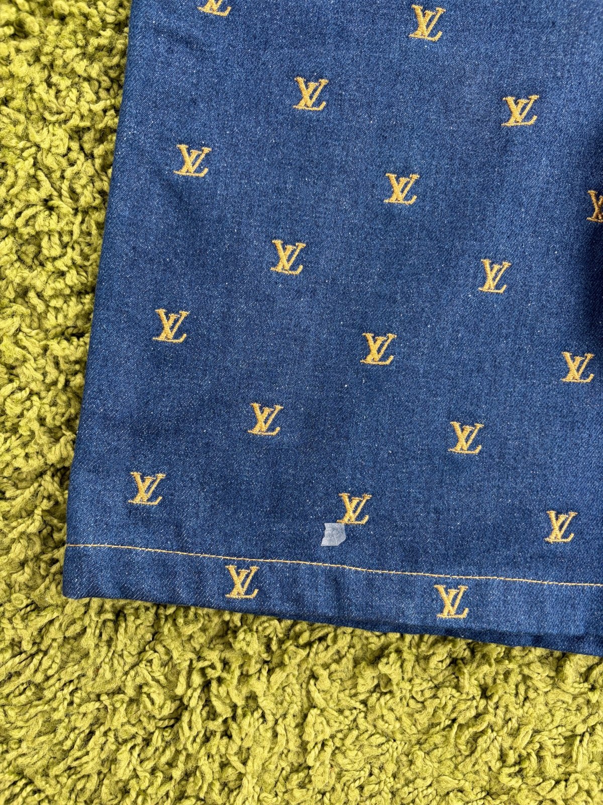 Pantaloncino Louis Vuitton In Denim Blu 34 - Second Hand Di Fiore