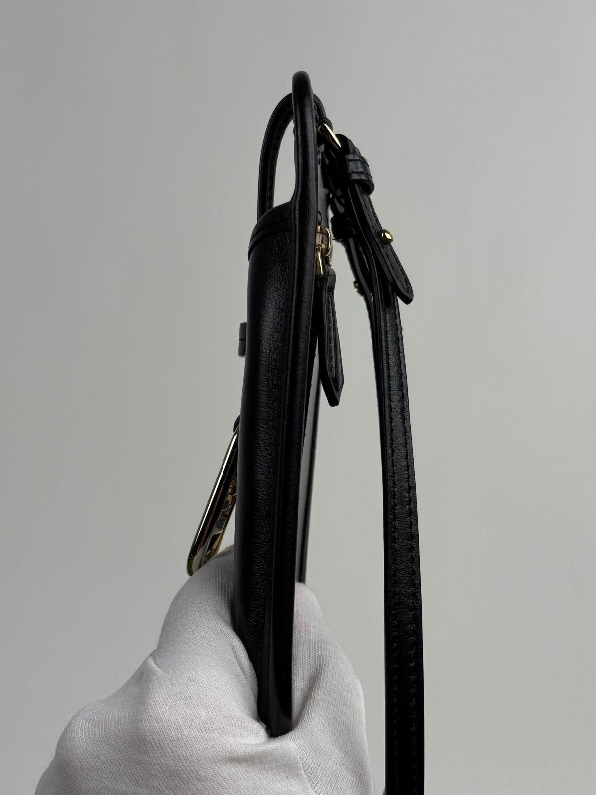 Porta cellulare Fendi Con Portatessere e Portamonete incorporato Nero - Second Hand Di Fiore