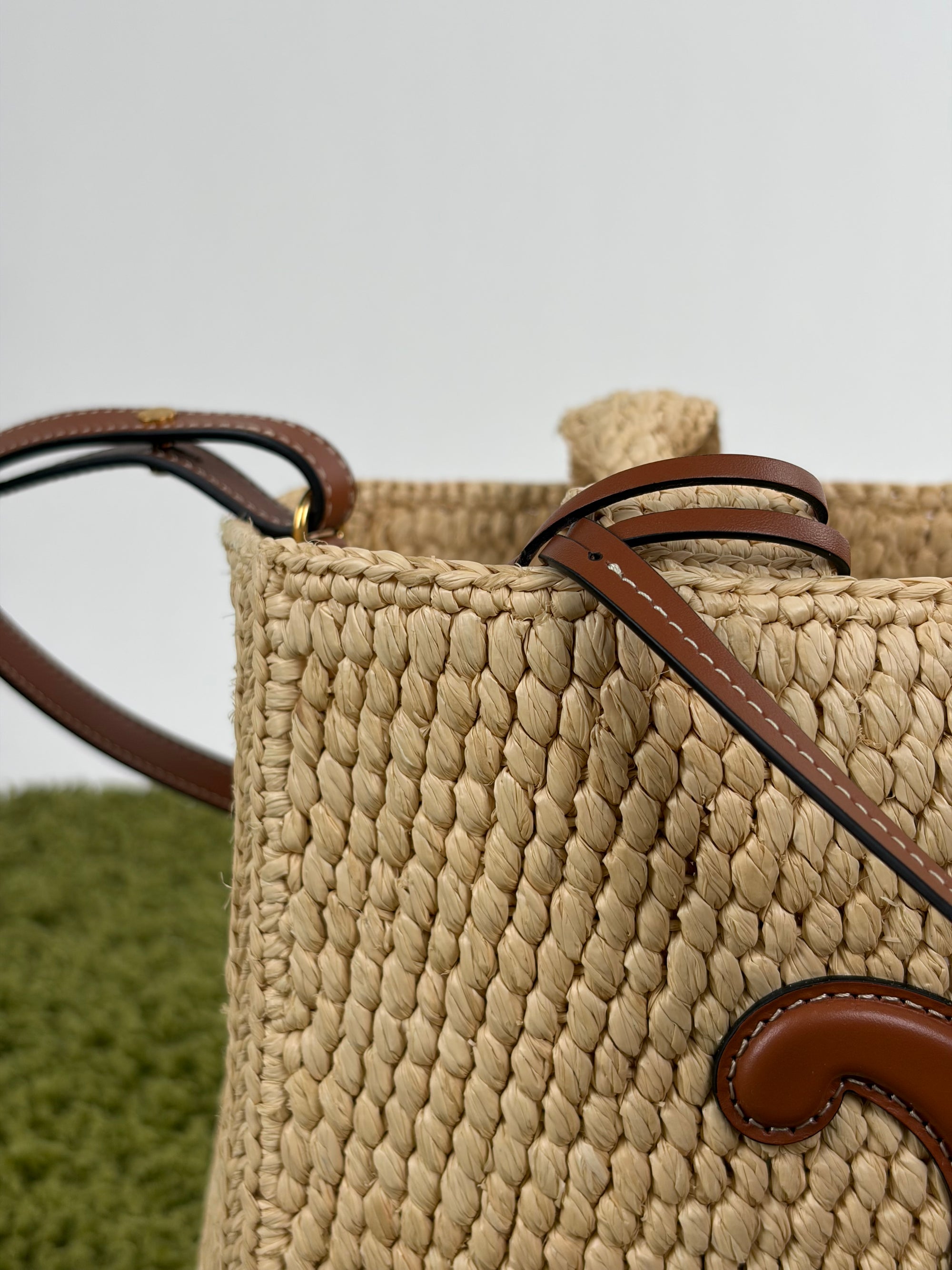 Borsa Celine Cabas Thais in rafia beige e marrone