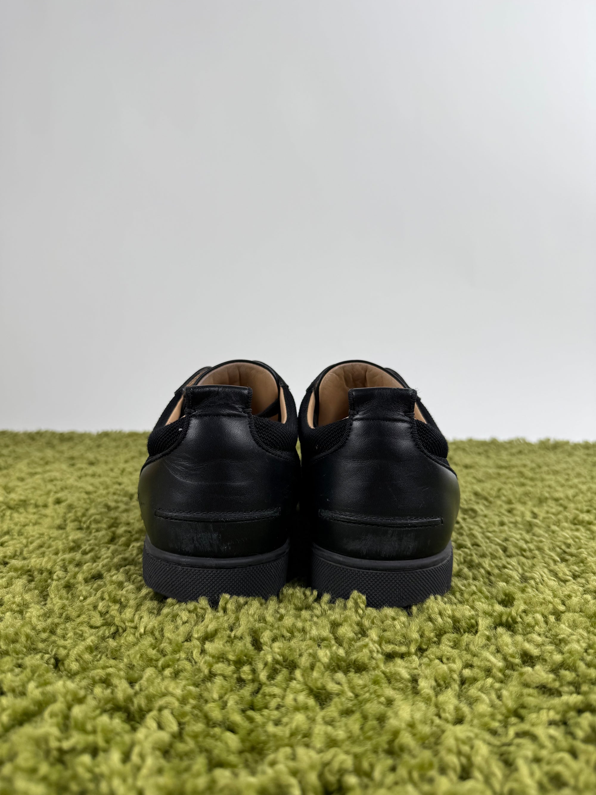 Christian Louboutin Low Nere 42