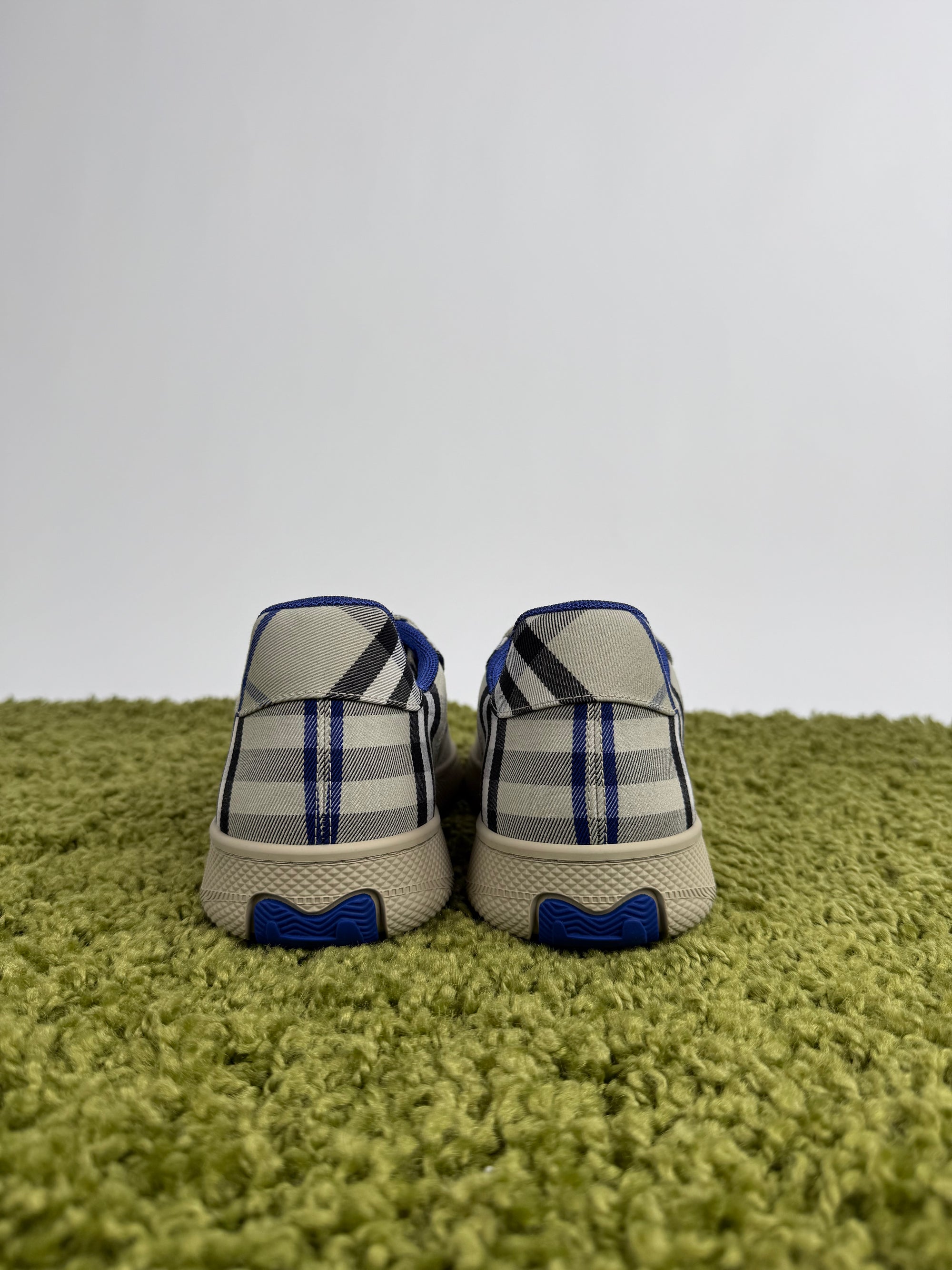 Burberry Terra Check 42