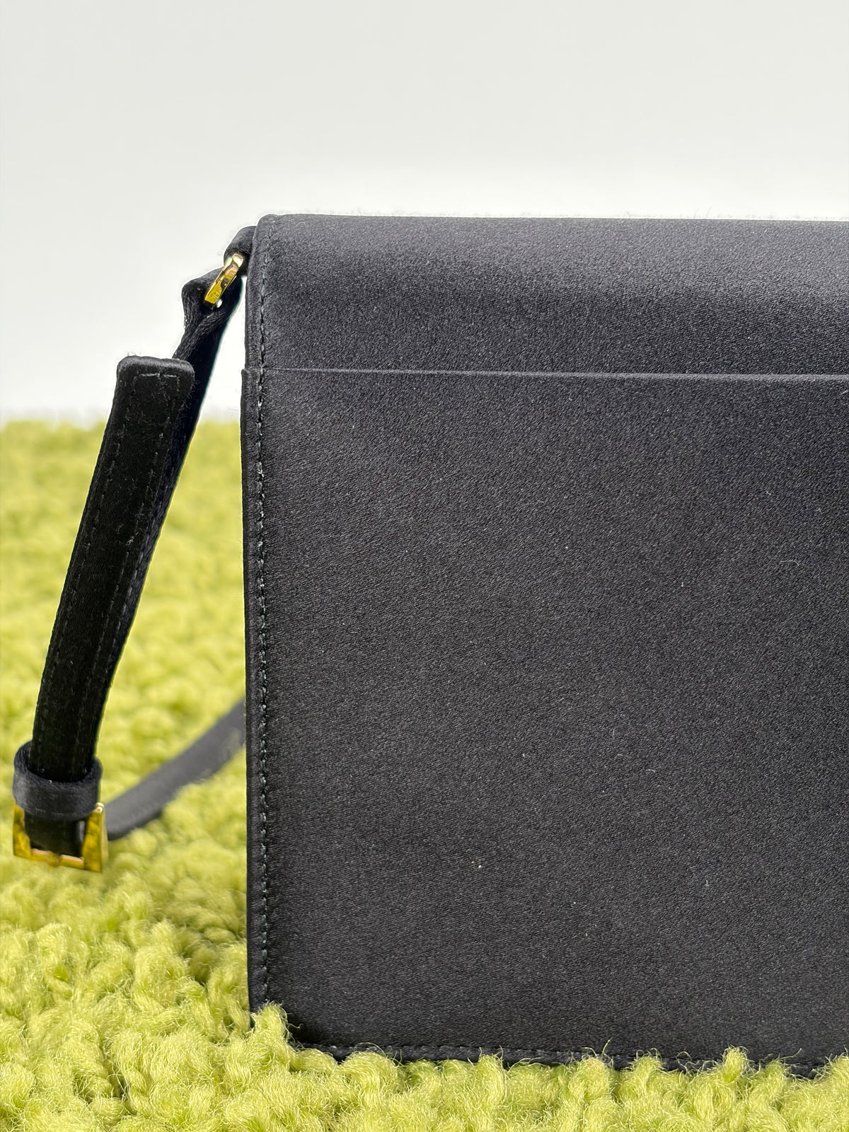 Borsa a spalla Prada Mini in raso Nero