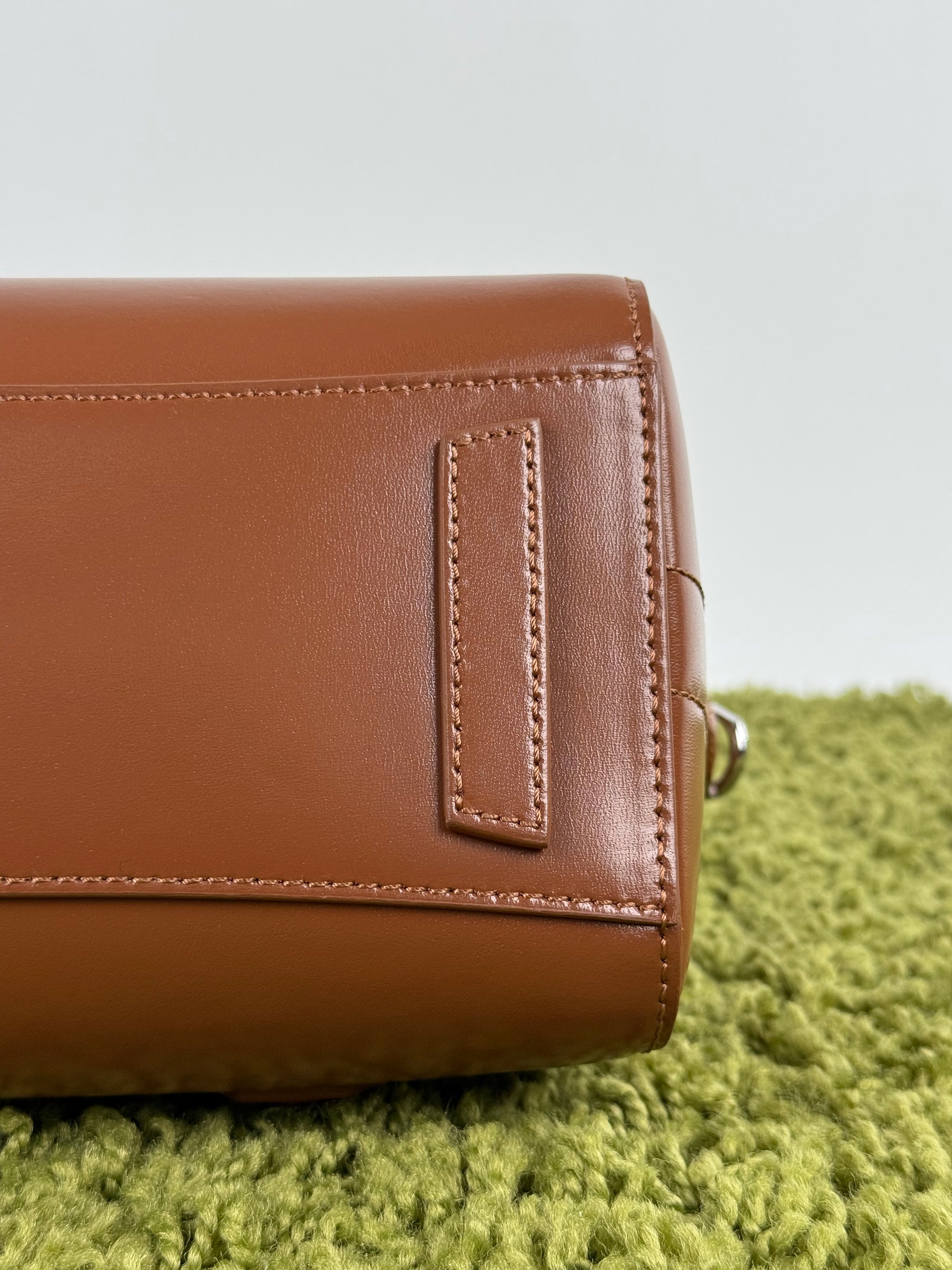 Borsa Mini Antigona Lock Bag Givenchy