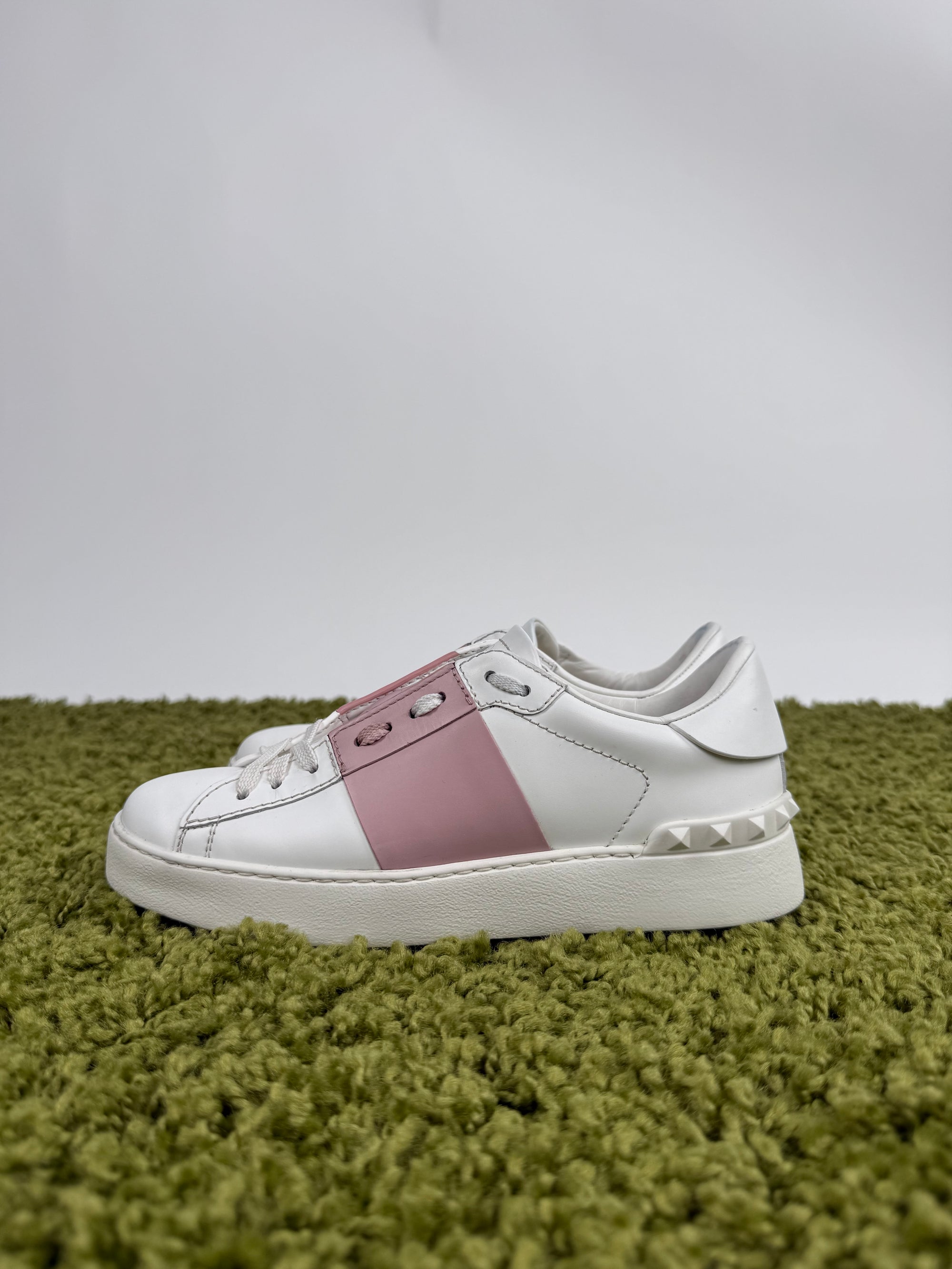 Valentino Garavani Low Sneaker 36