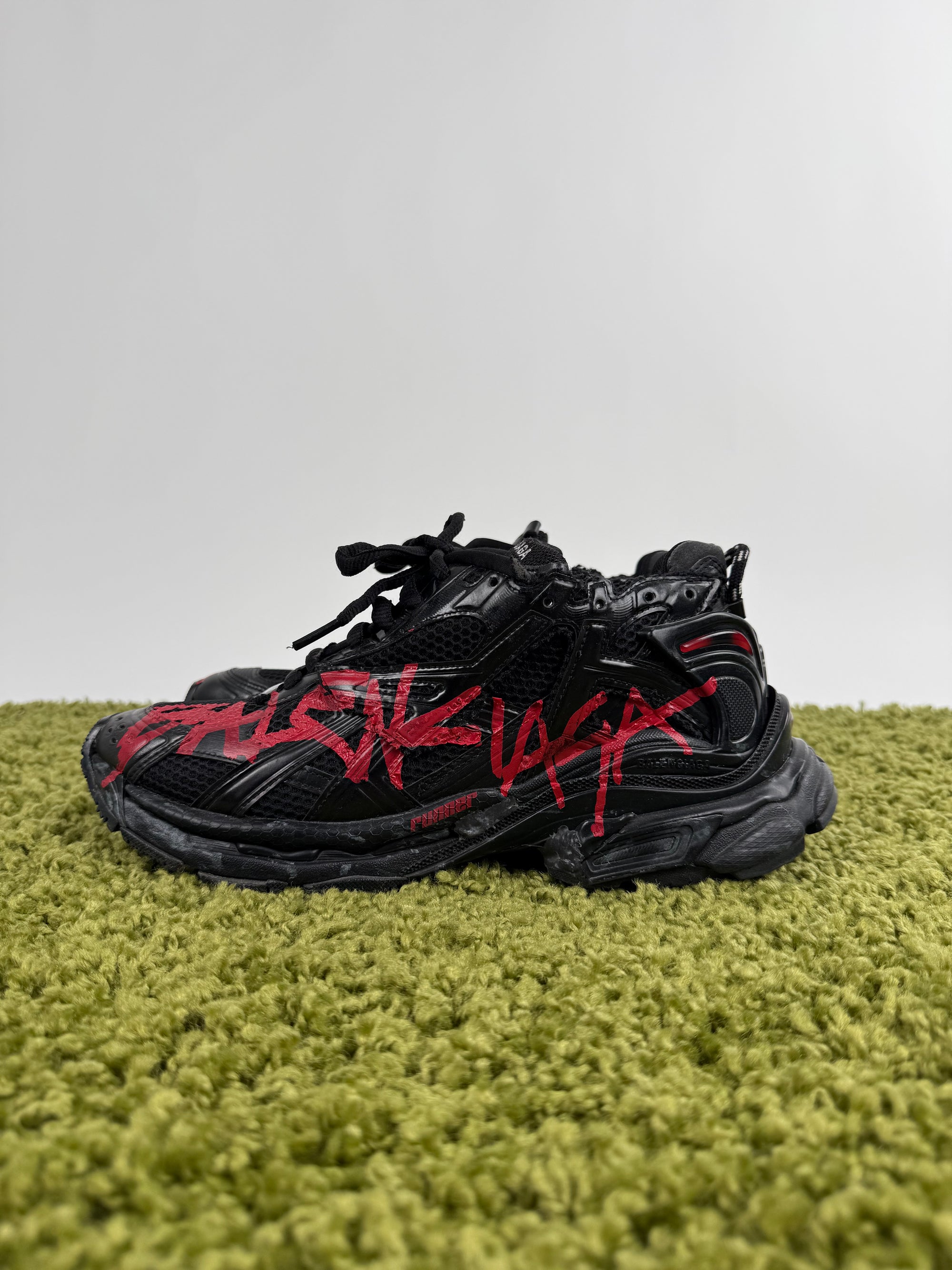 Balenciaga Runner 43