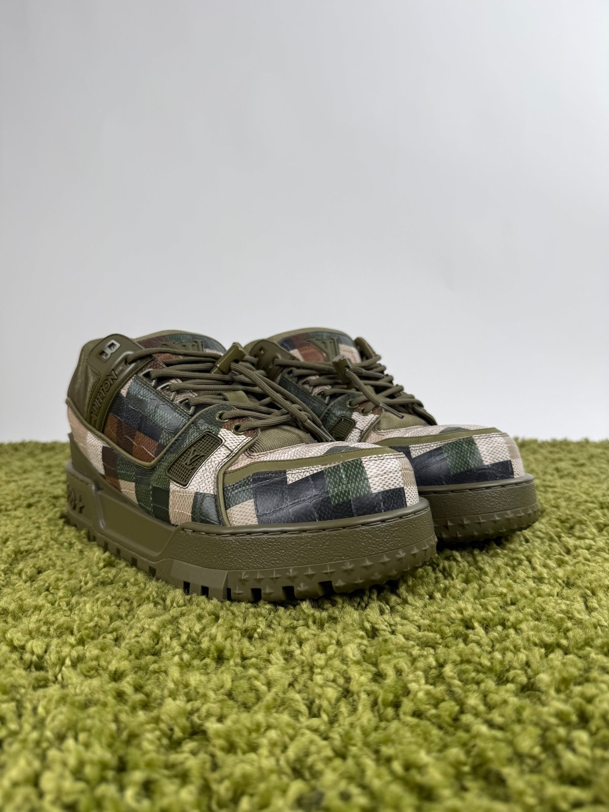 Louis Vuitton Trainer Maxi Verde 9 - Second Hand Di Fiore