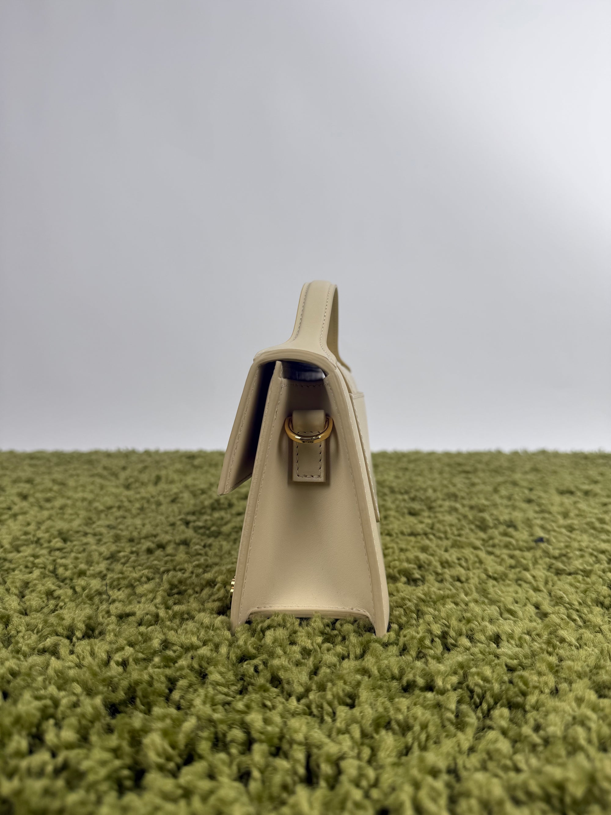 Jacquemus La grande Bambino Avorio