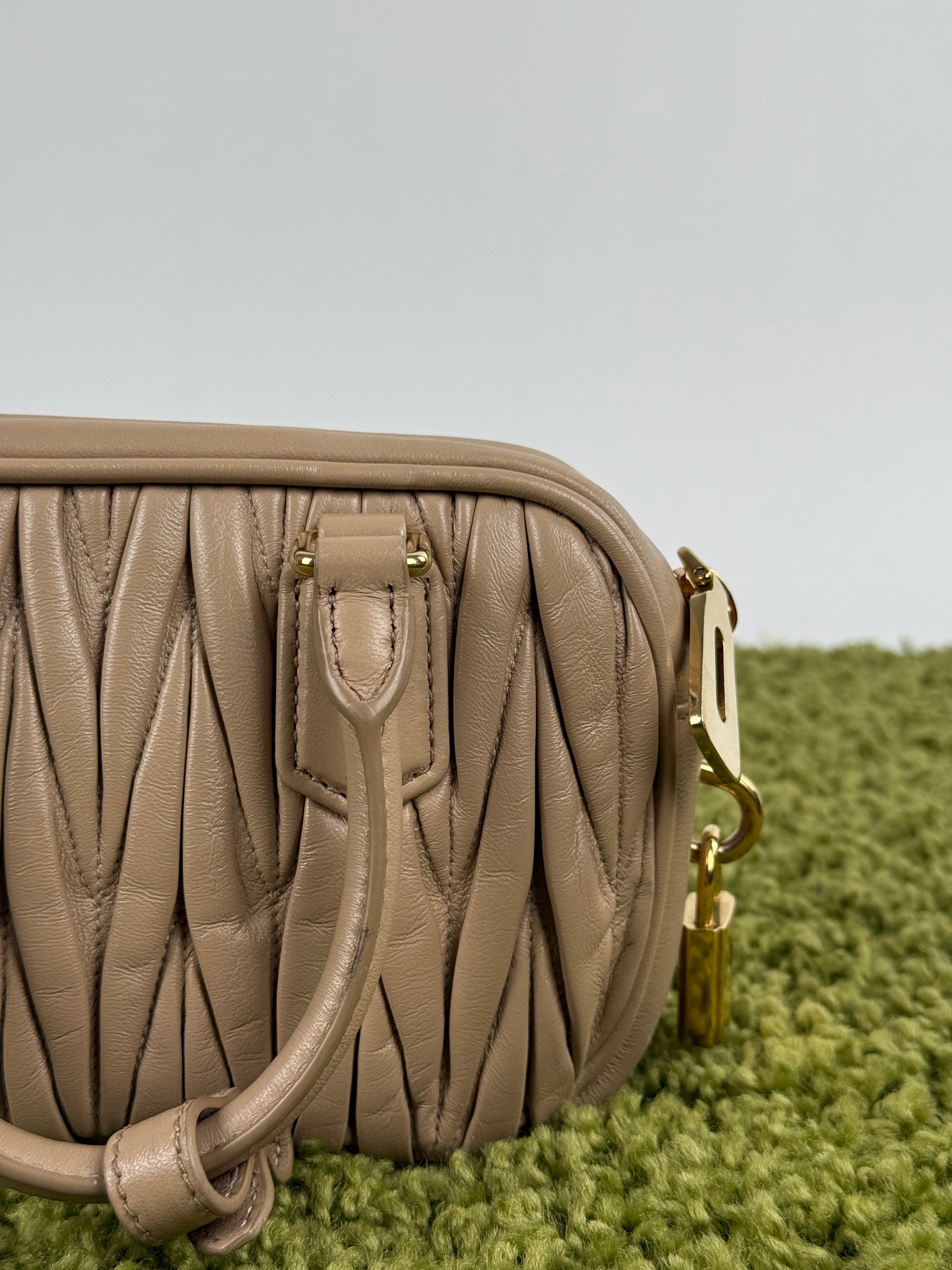 Borsa Arcadie Nappa Miu Miu Beige