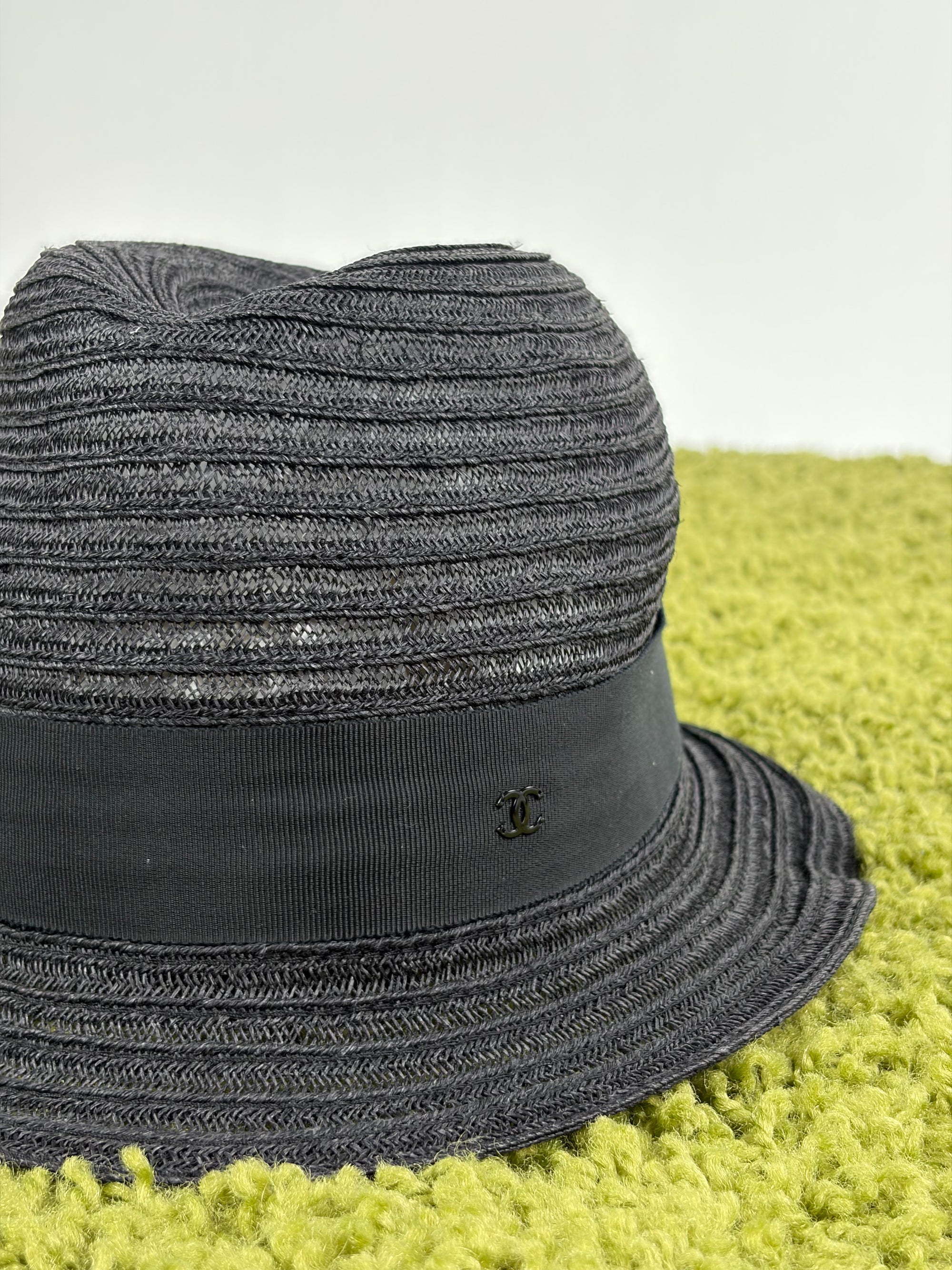 Cappello Chanel nero