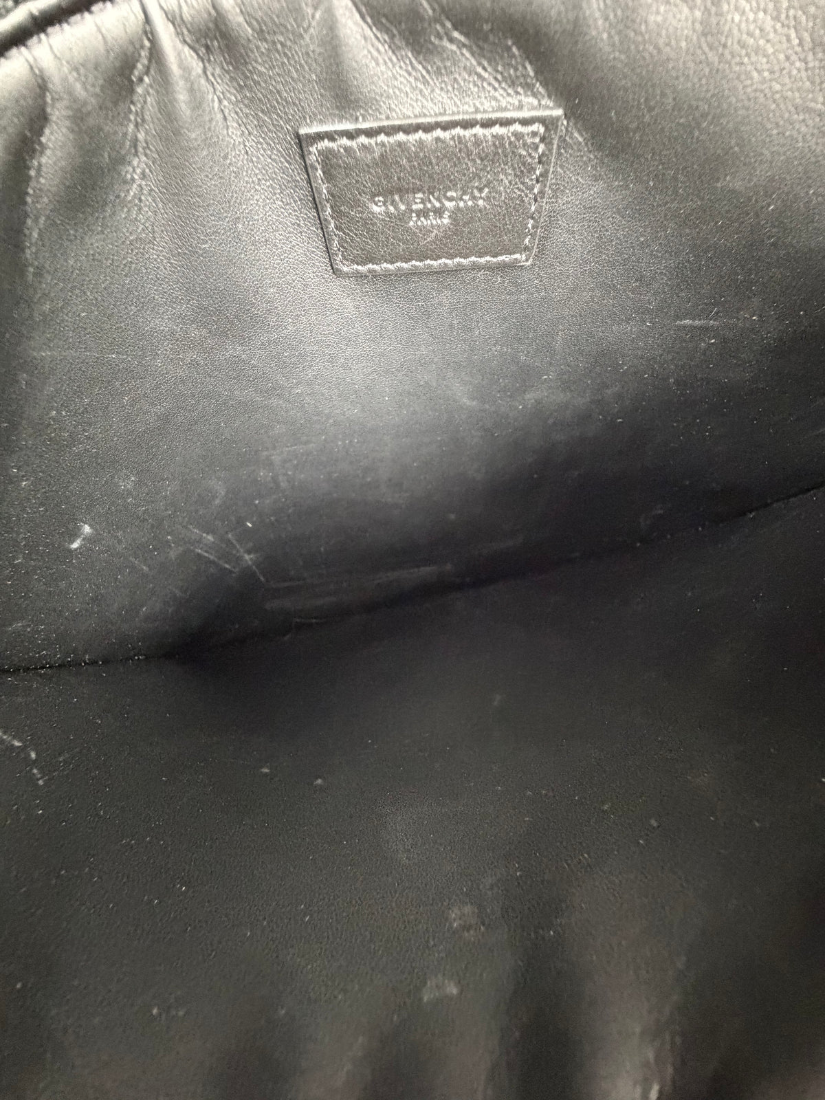 Pochette Givenchy Leo in pelle Nero
