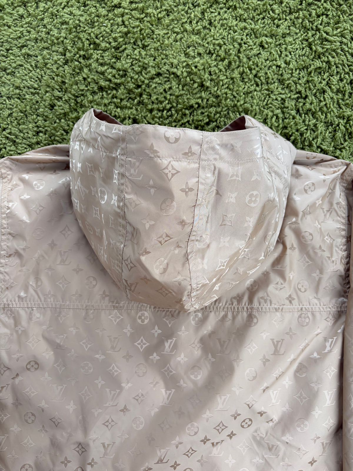 Giacca a vento Louis Vuitton Reversibile Monogram Oro 52