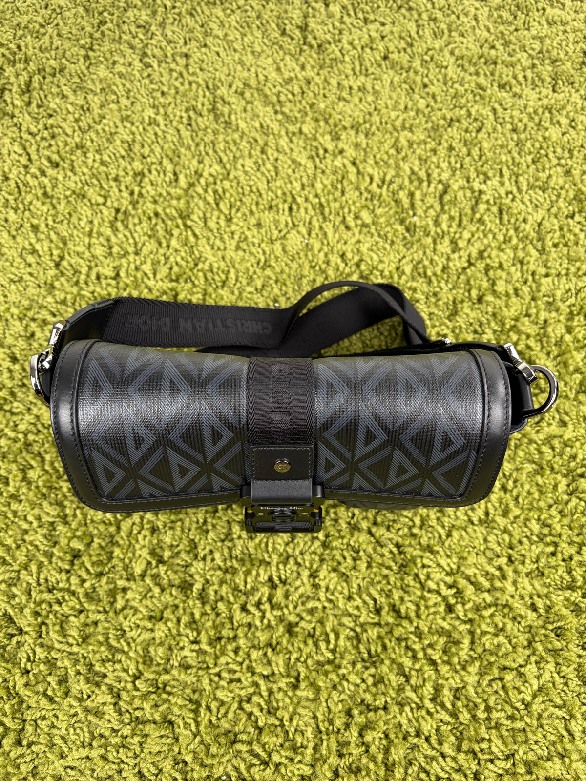 Borsello Christian Dior hit the road in tela CD