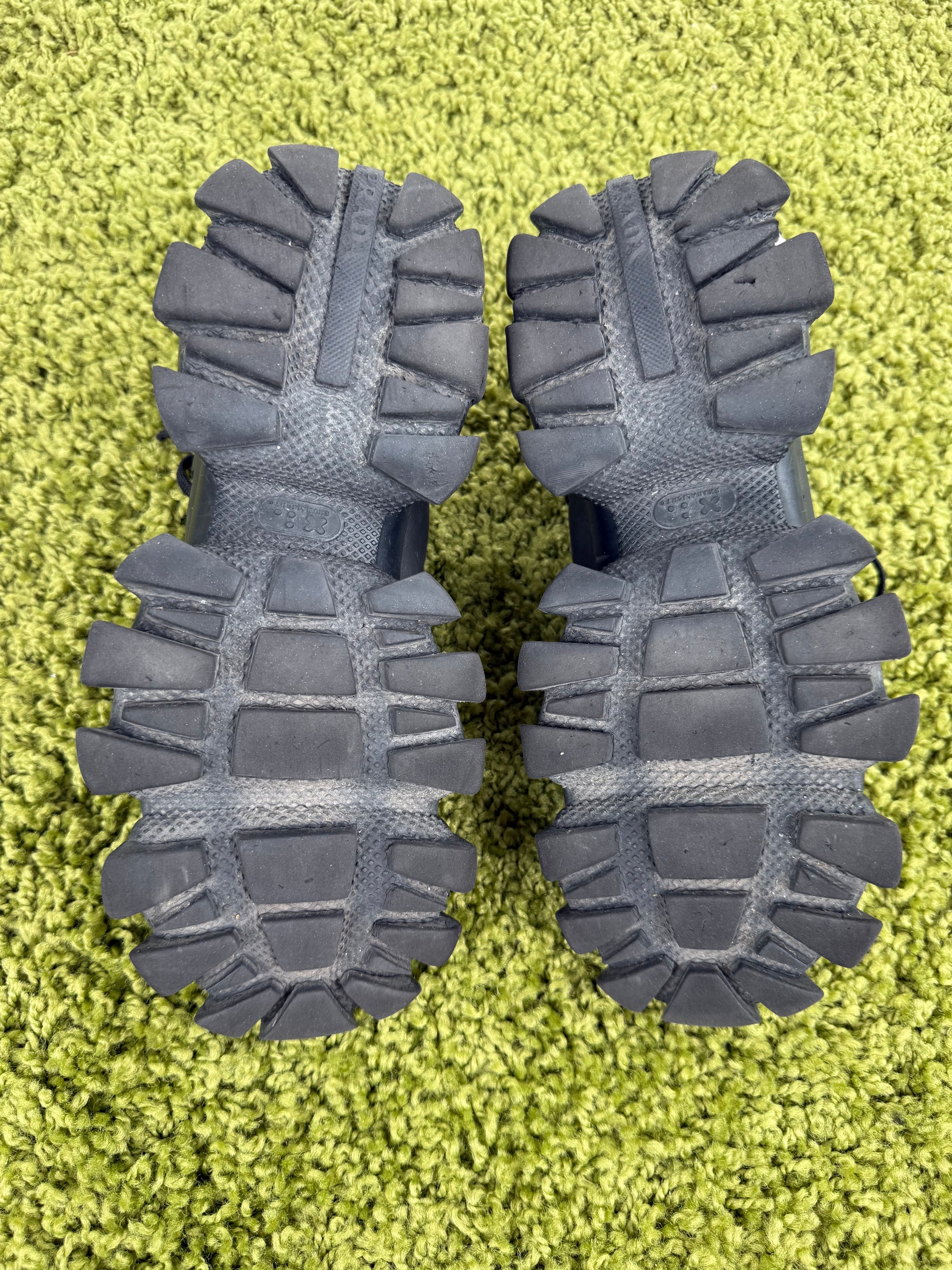 Prada Cloudbust Thunder 40