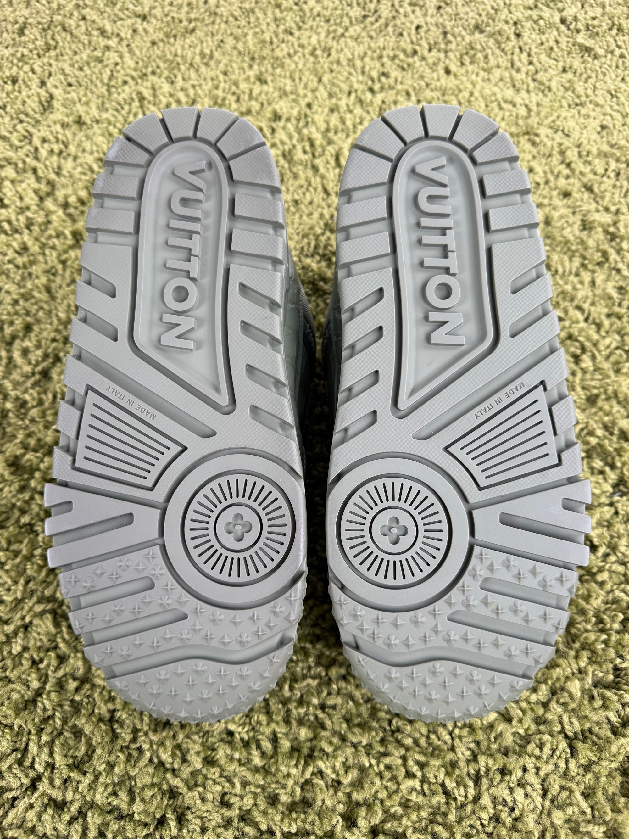 Louis Vuitton Trainer Maxi Verde 8