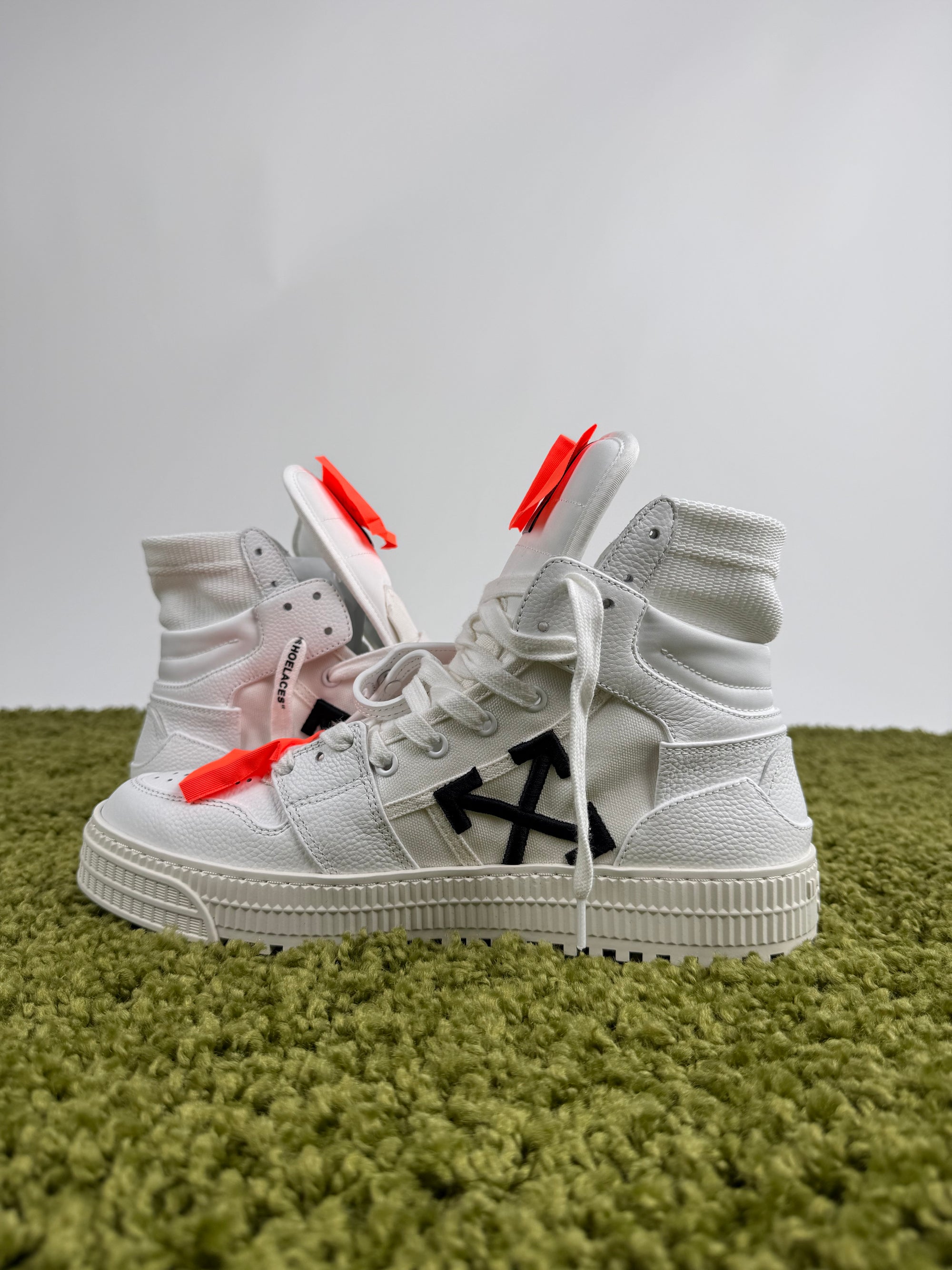 Off White Sneaker 43