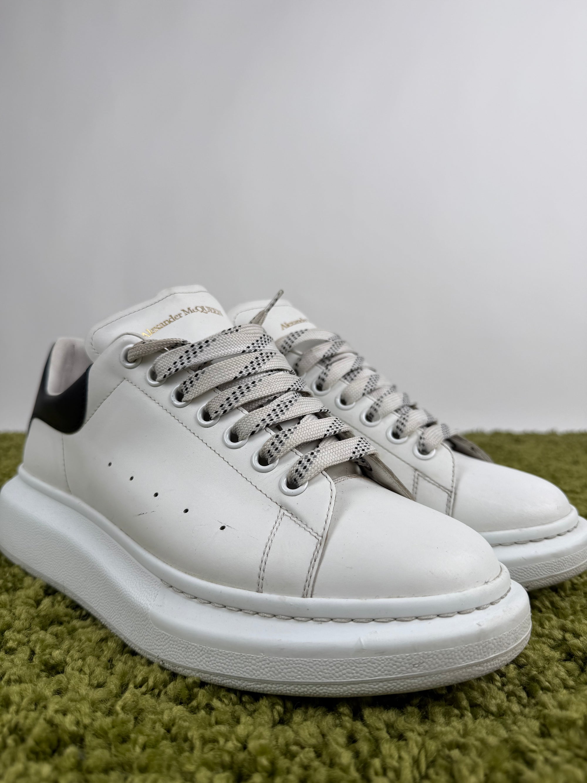 Alexander Mcqueen Sneaker 43