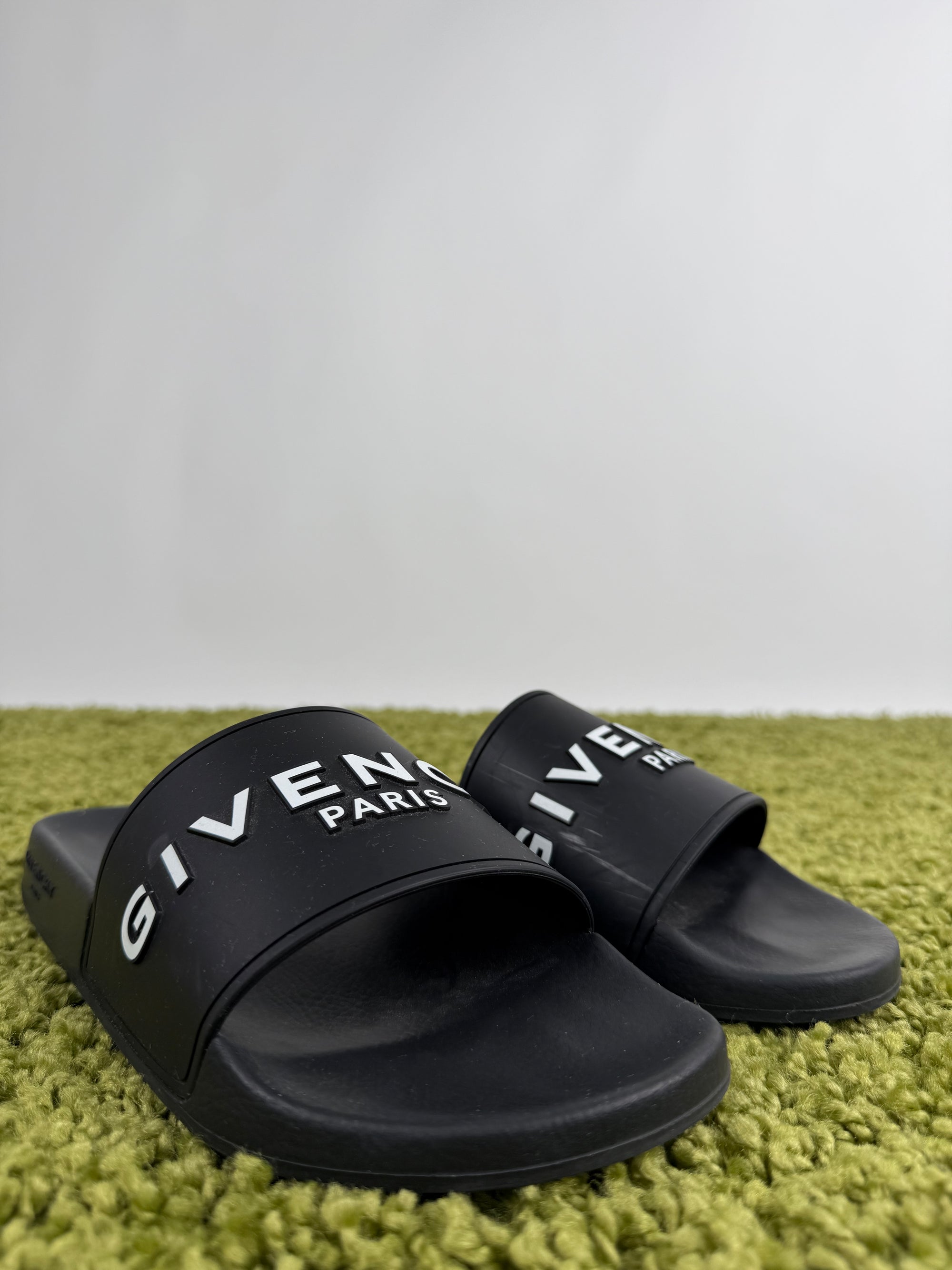 Ciabatta Givenchy 41