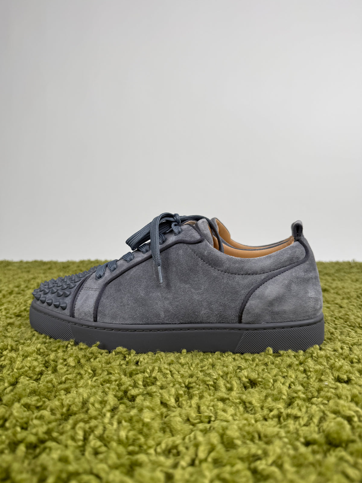 Christian Louboutin Spikes Grigio 42