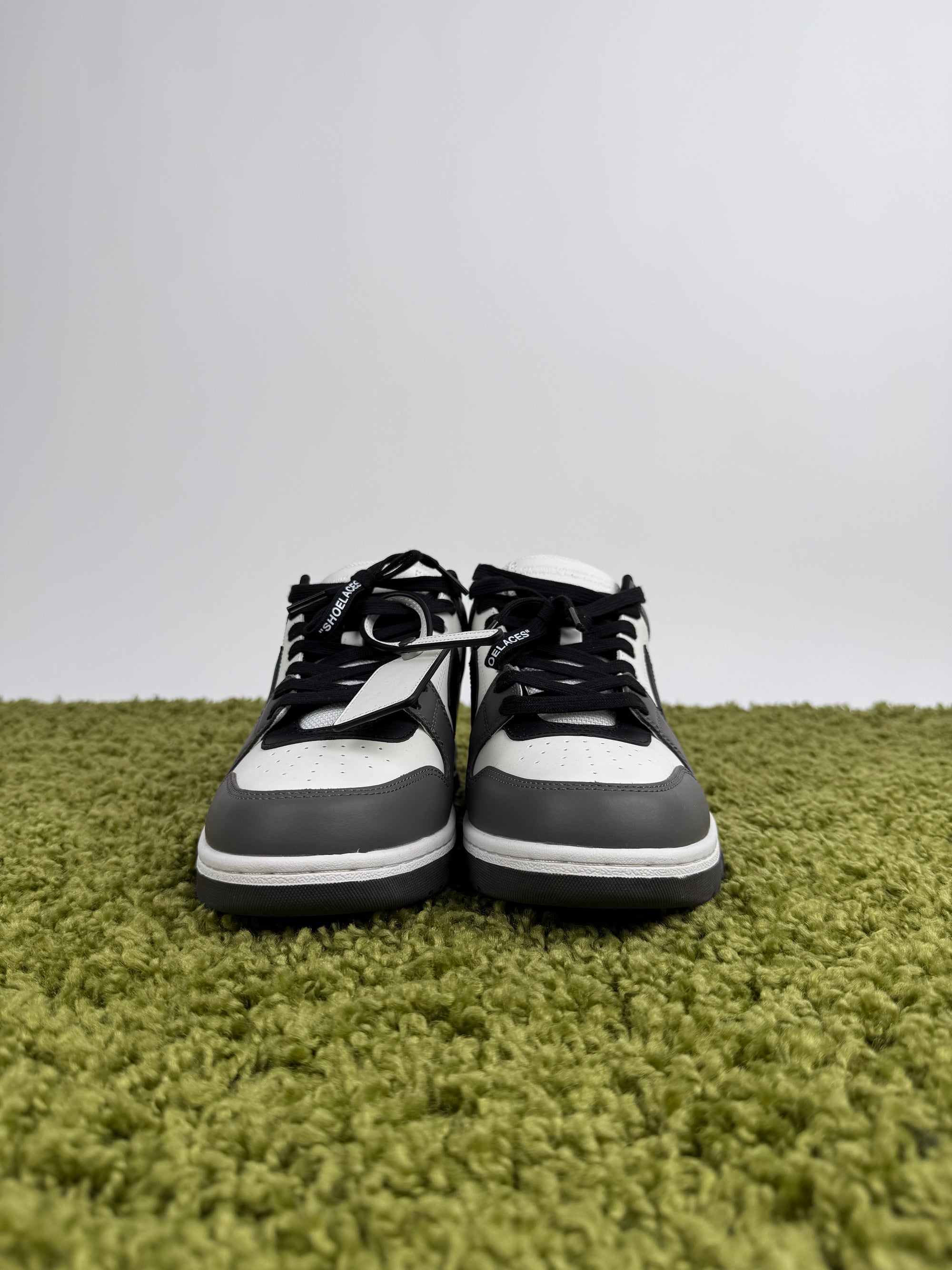 Off White Out Of Office 42