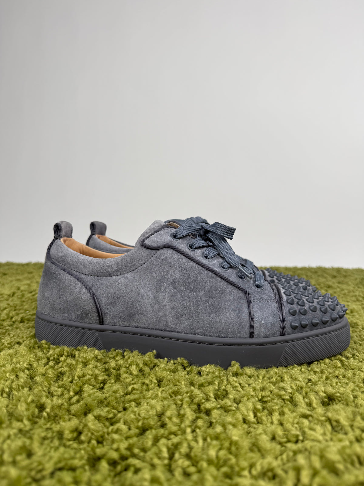 Christian Louboutin Spikes Grigio 42