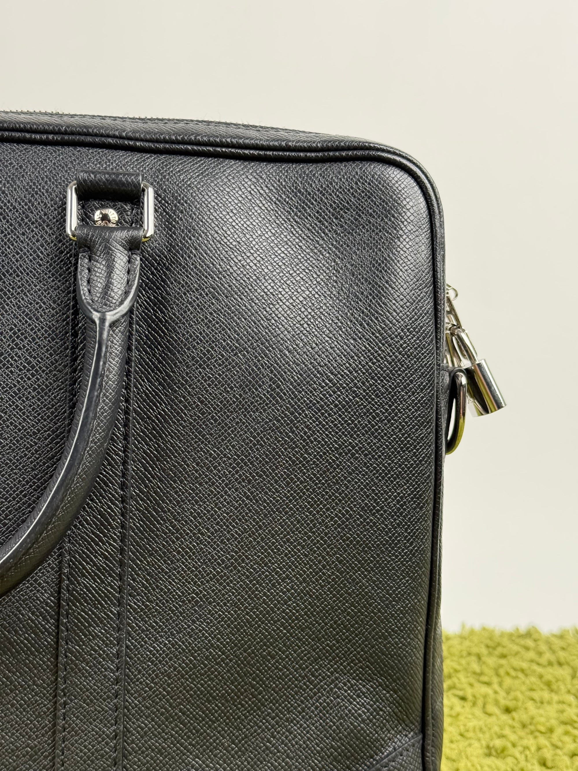 Portadocumenti Voyage Louis Vuitton Grigio