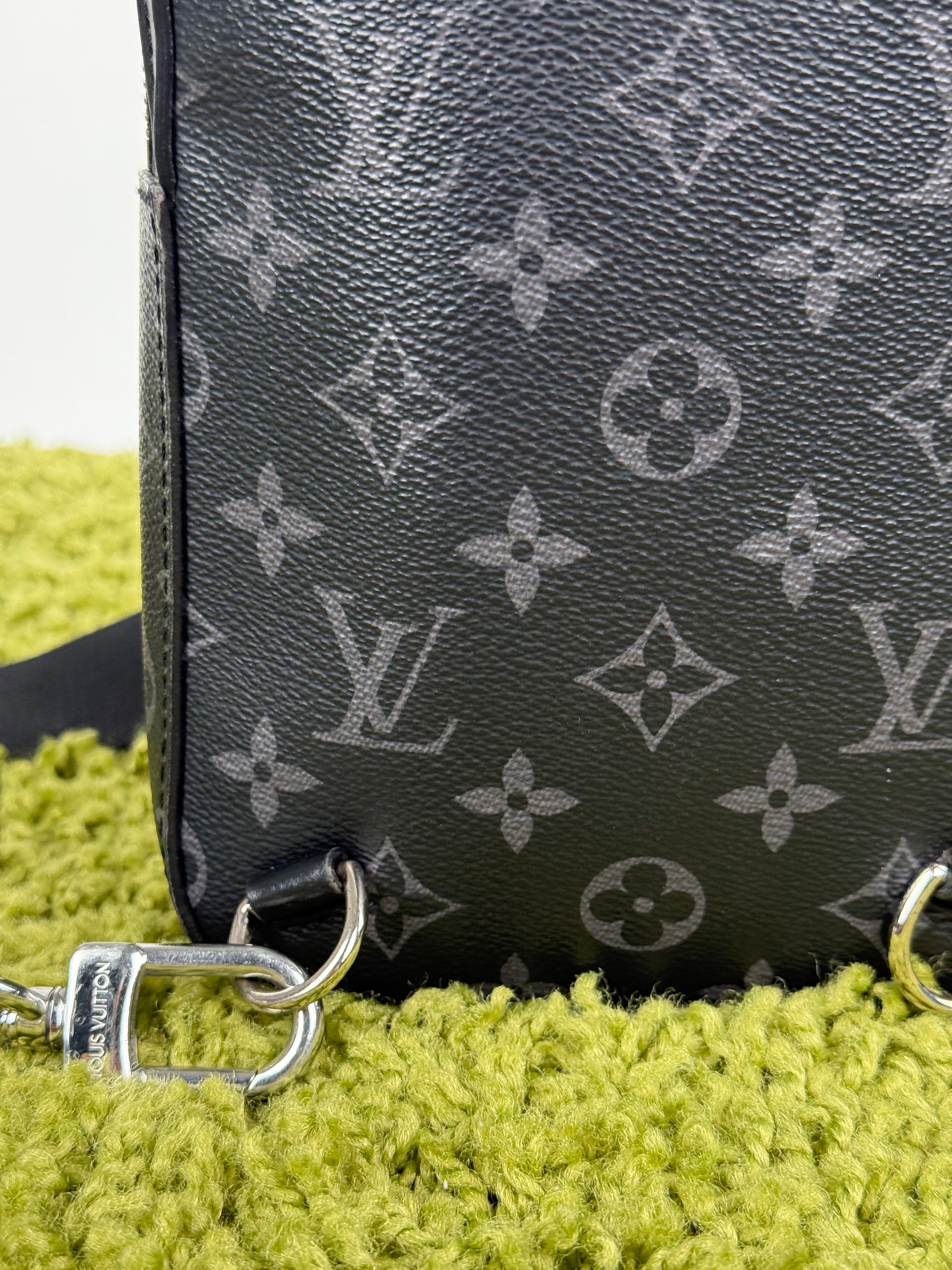 Zaino Monospalla Avenue Louis Vuitton Nero