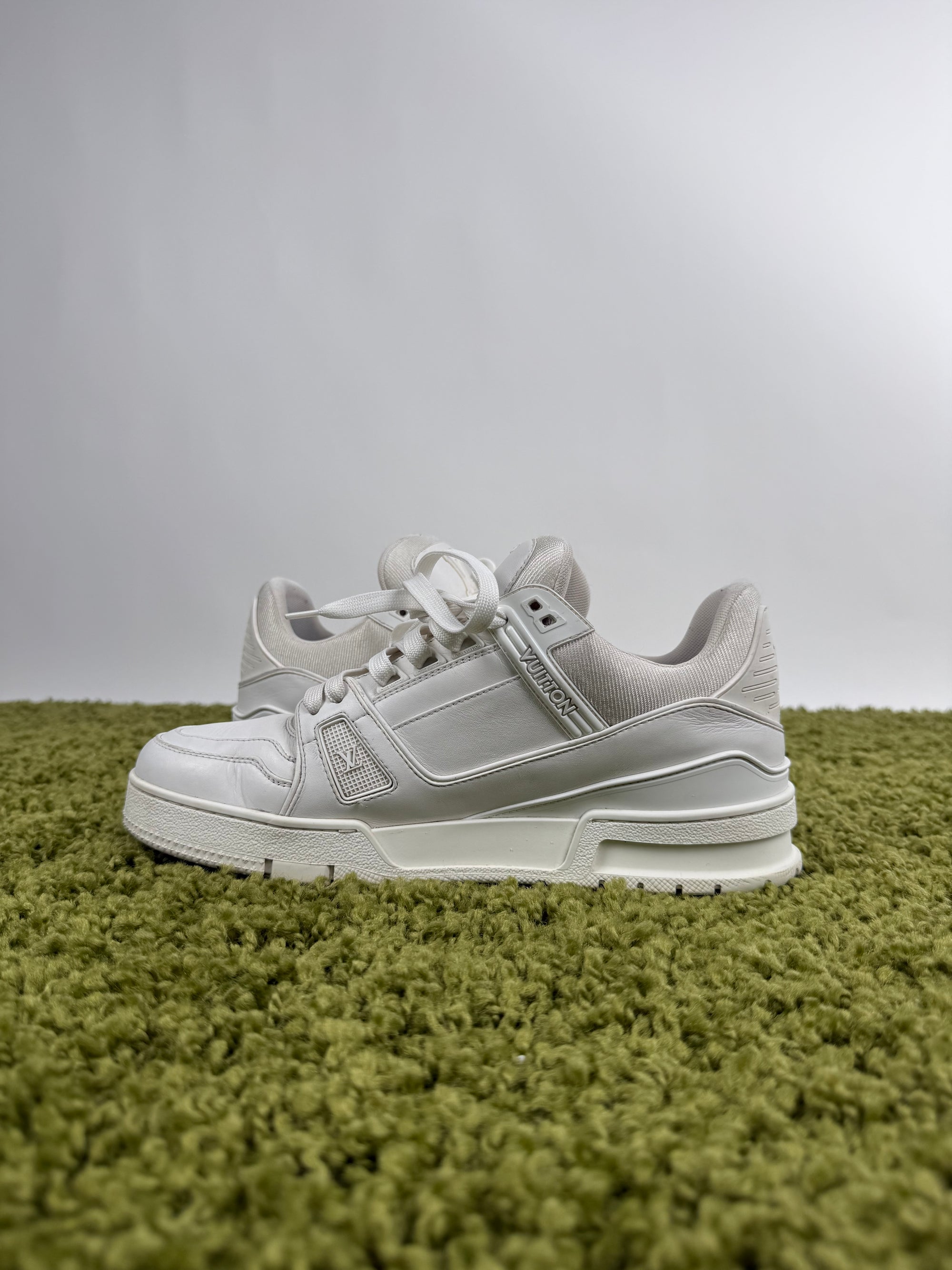 Louis Vuitton Trainer 41 veste 42