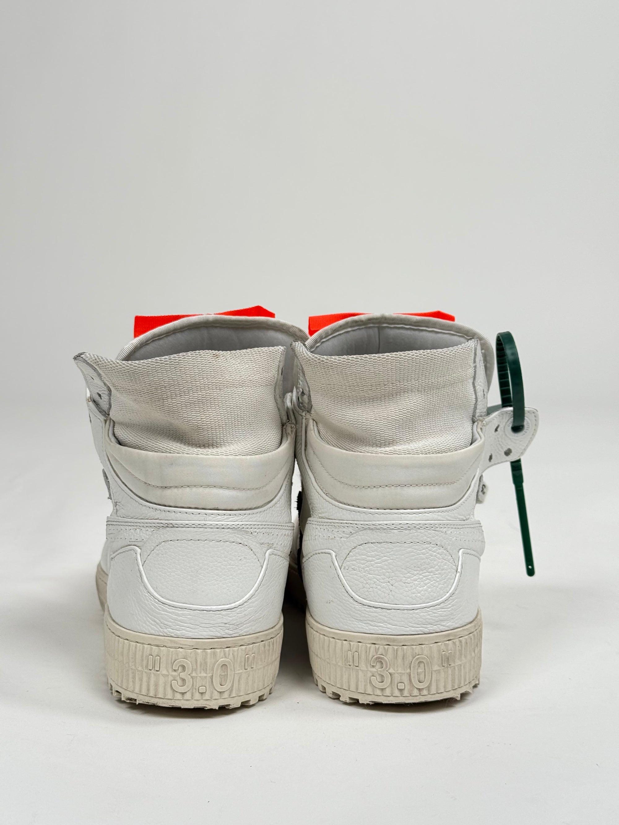 Off white Size 44 bianche nere e arancioni