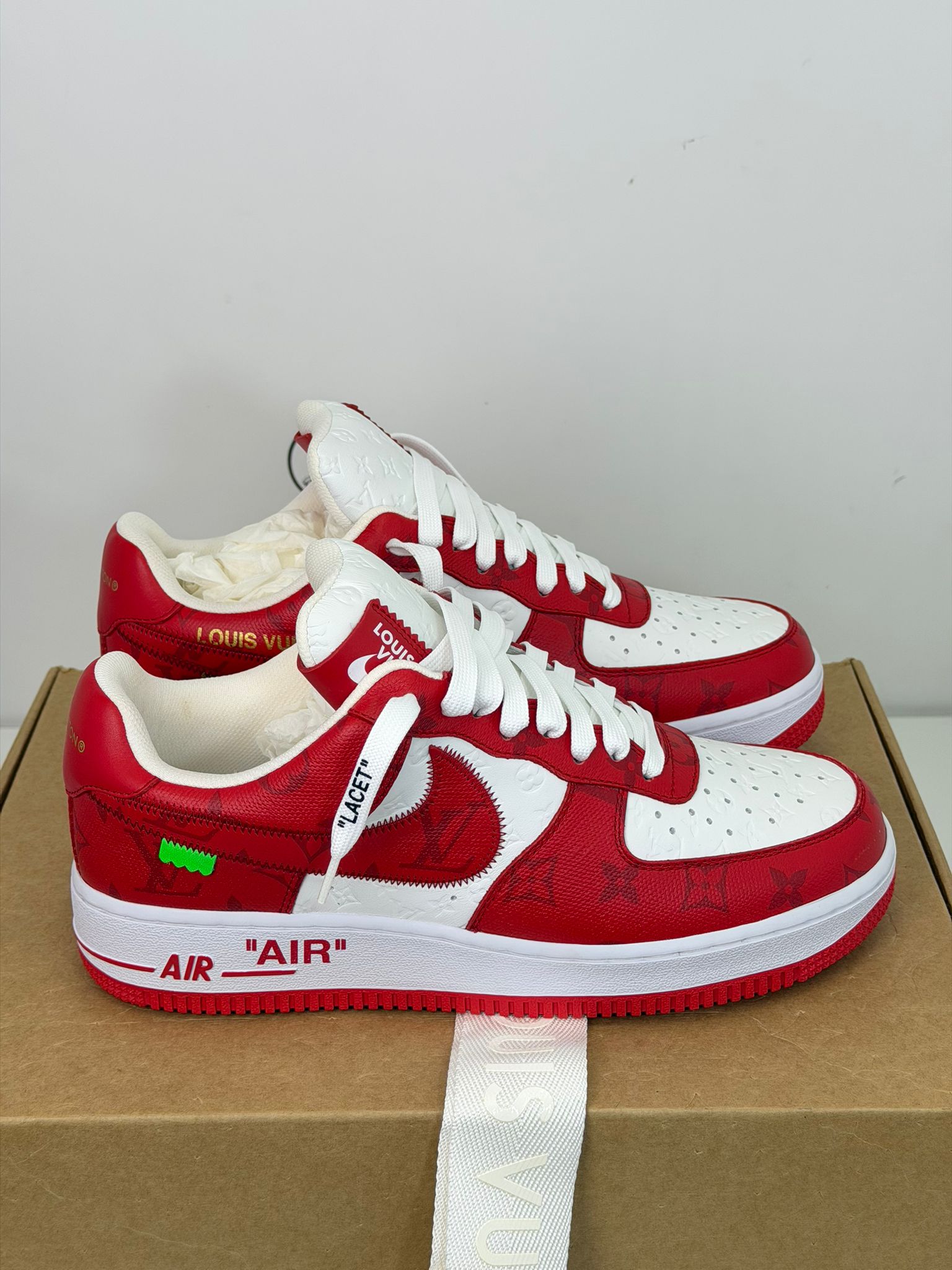 Nike X Louis Vuitton 8=42 bianca e rossa