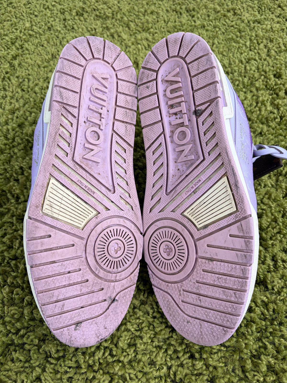 Louis Vuitton Trainer Viola 7.5