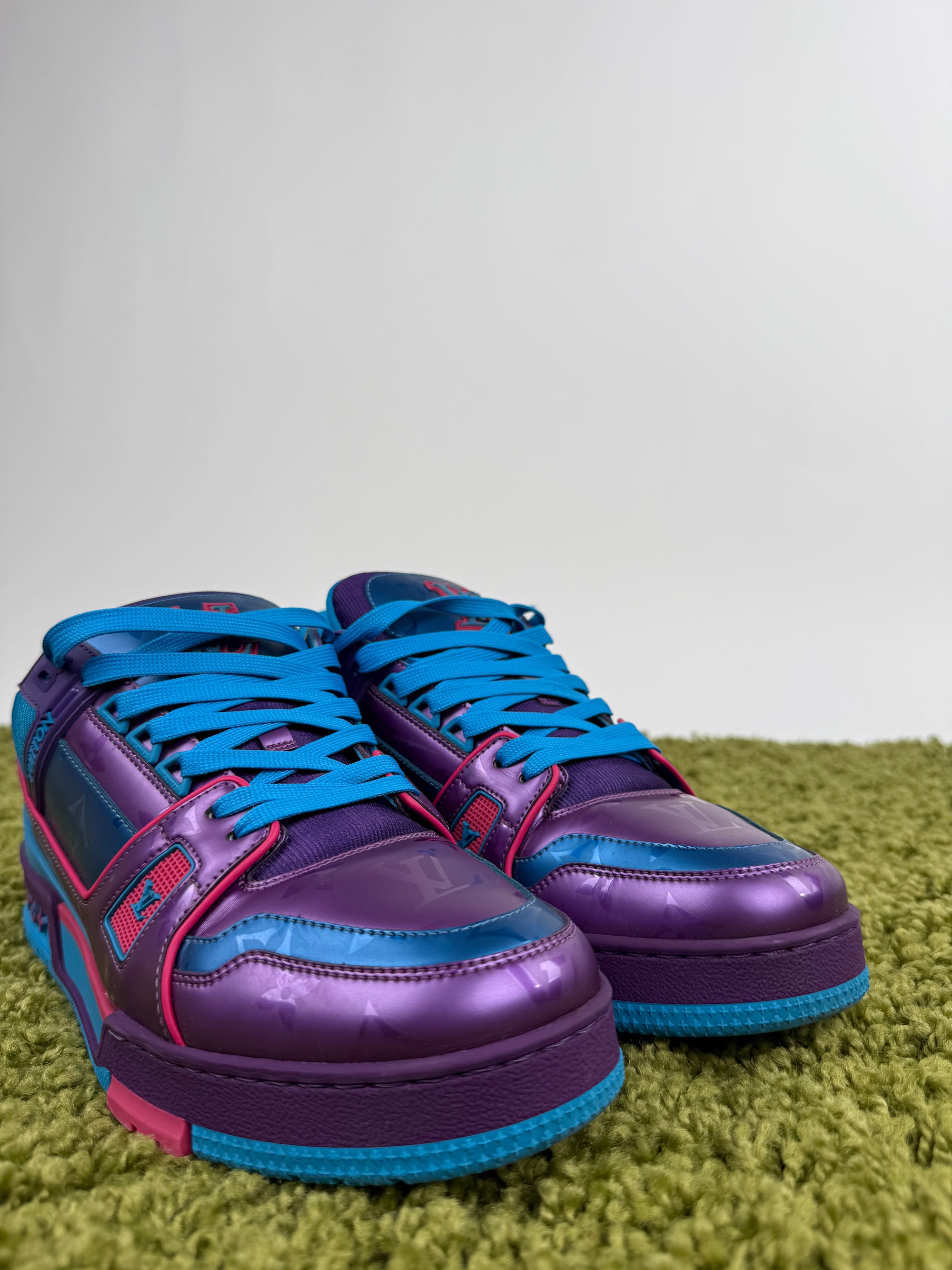Louis Vuitton Trainer 42 veste 43