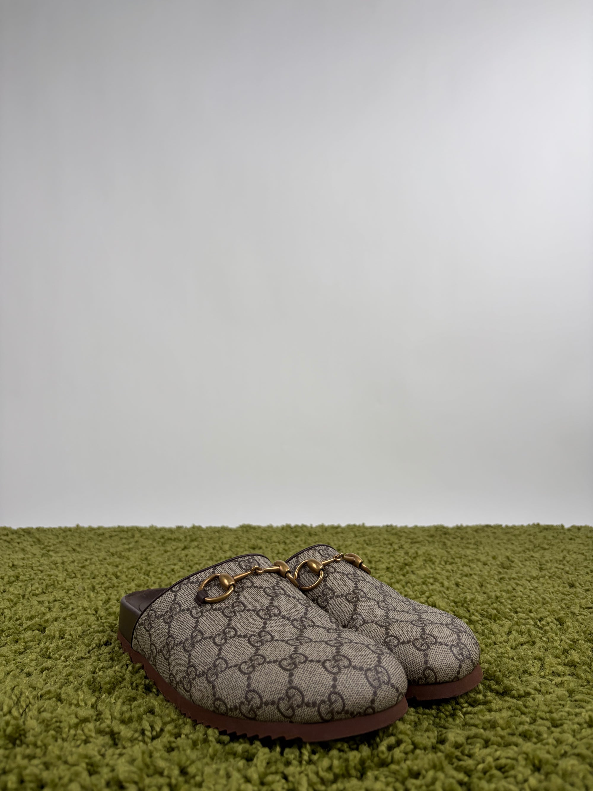 Sandali Gucci Size 37.5 beige e marroni
