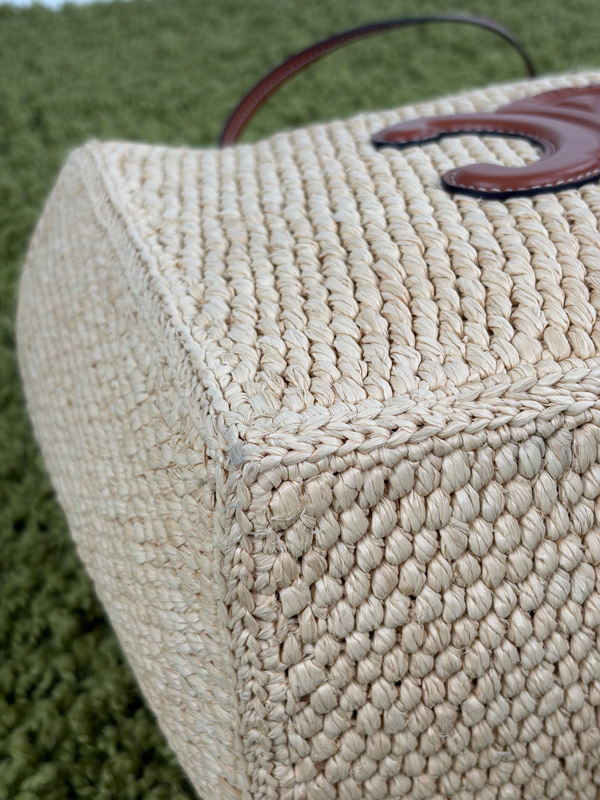 Borsa Celine Cabas Thais in rafia beige e marrone