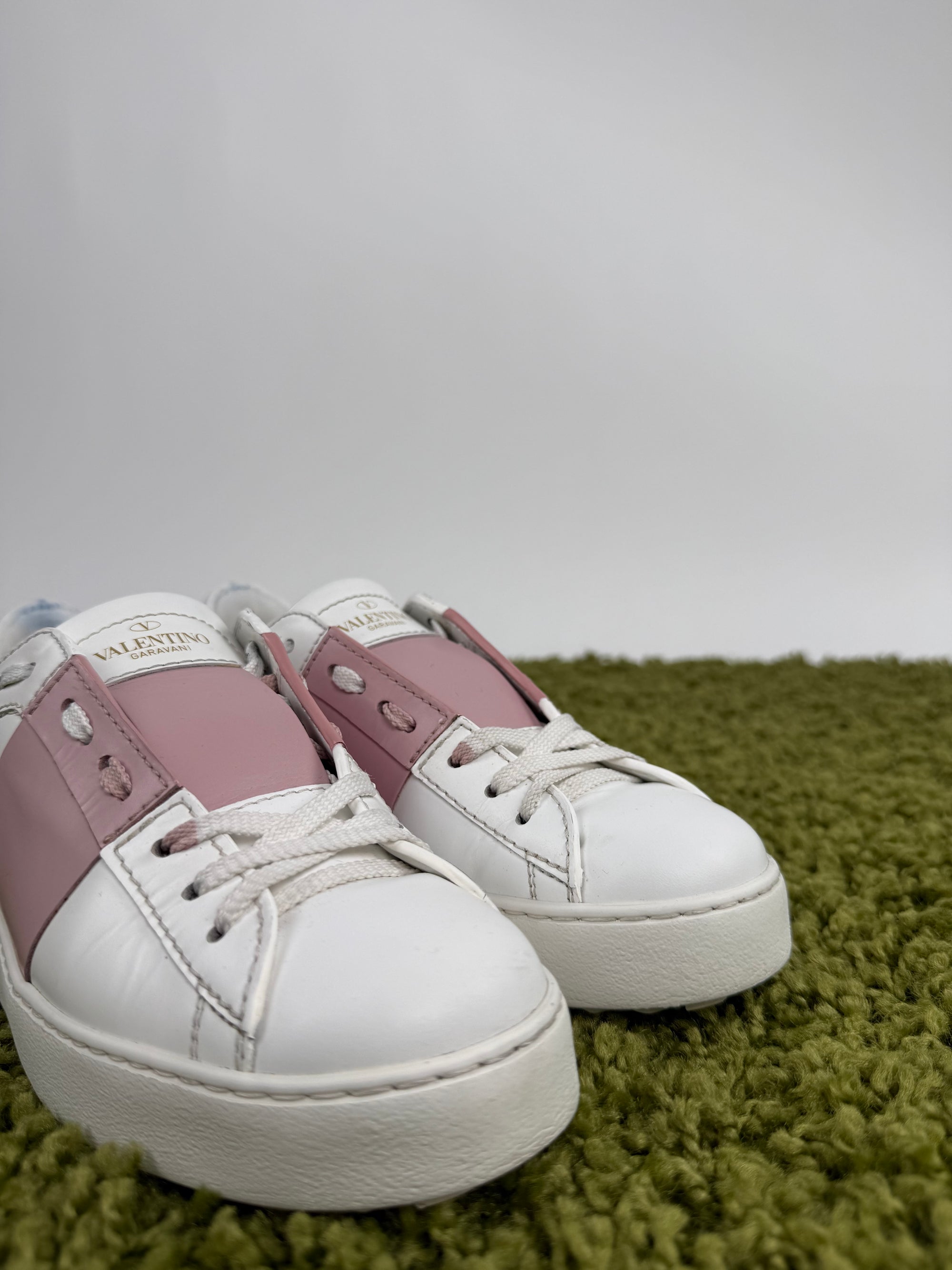 Valentino Garavani Low Sneaker 36