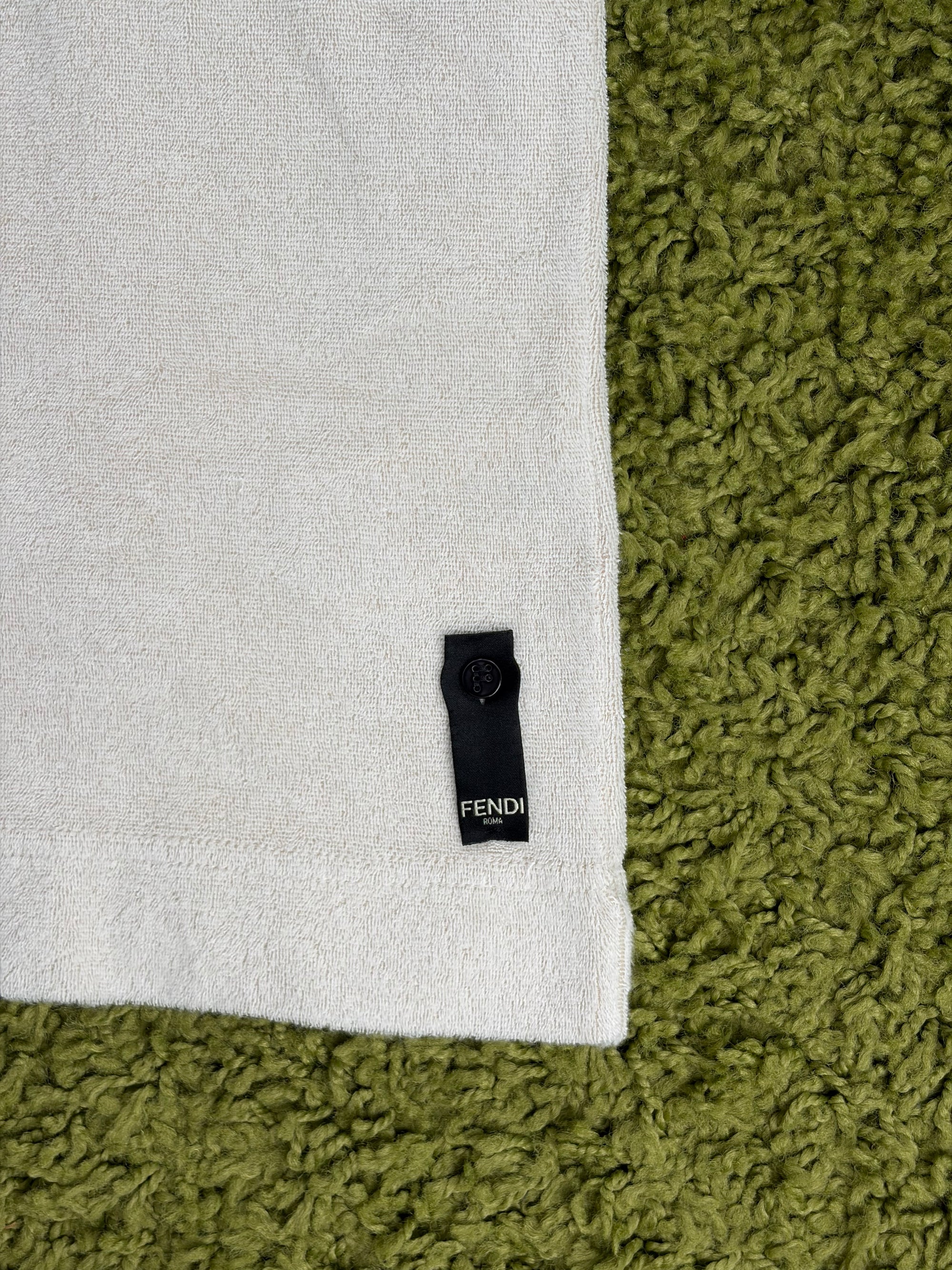 T shirt Fendi Size M panna e beige