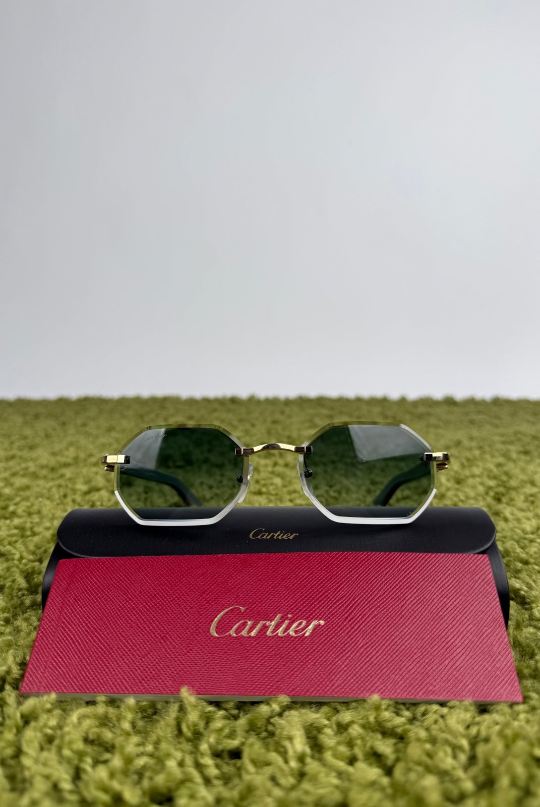 Occhiali da sole Cartier Decor C Allongè con montatura a giorno Verdi - Second Hand Di Fiore